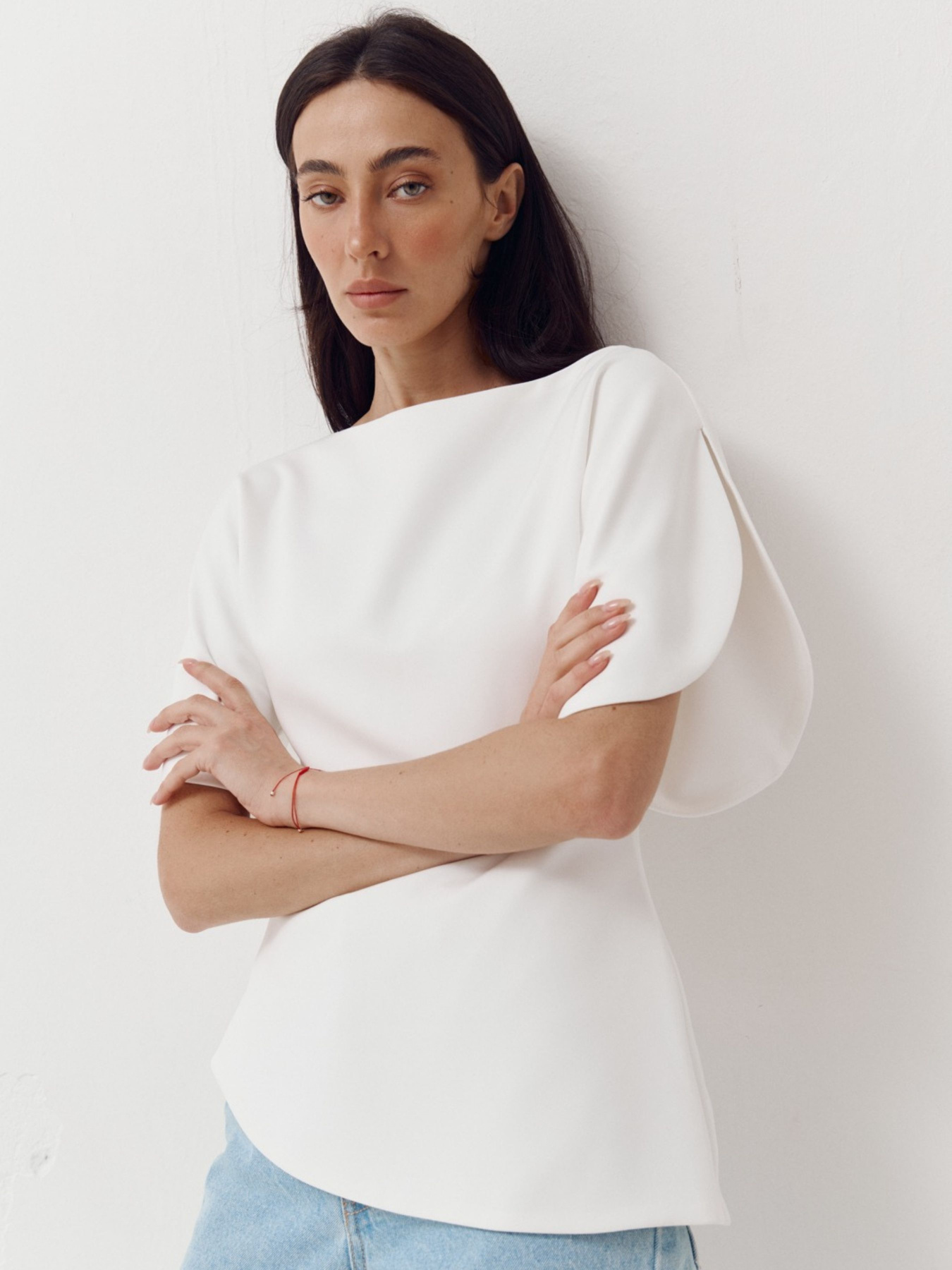 Белый топ с округлыми рукавами Top Élan модель 413 Фото