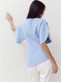 Топ з об'ємними рукавами та розрізами Top Élan у блакитному кольорі. модель 413 Топ з об'ємними рукавами та розрізами Top Élan у блакитному кольорі. модель 413 Фото