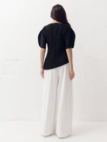 Чорний топ із об'ємними рукавами Top Élan модель 413 Чорний топ із об'ємними рукавами Top Élan модель 413 Фото