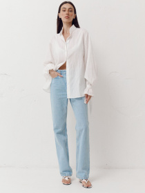 Біла бавовняна оверсайз сорочка з об'ємними рукавами Aura модель 409 Фото