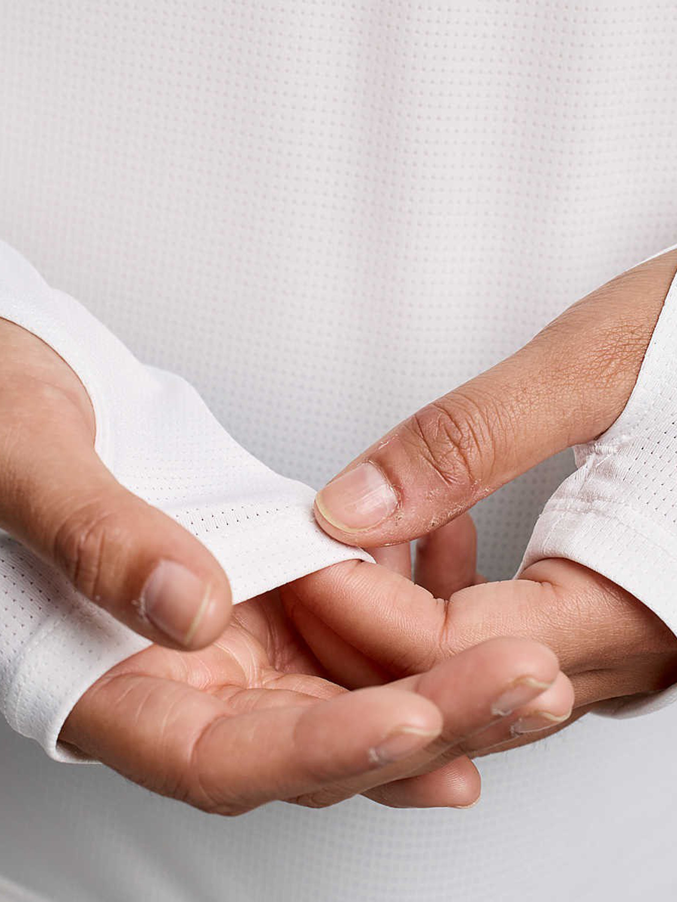 Женский лонгслив Saucony STOPWATCH LONG SLEEVE модель SAW800486-WH Фото