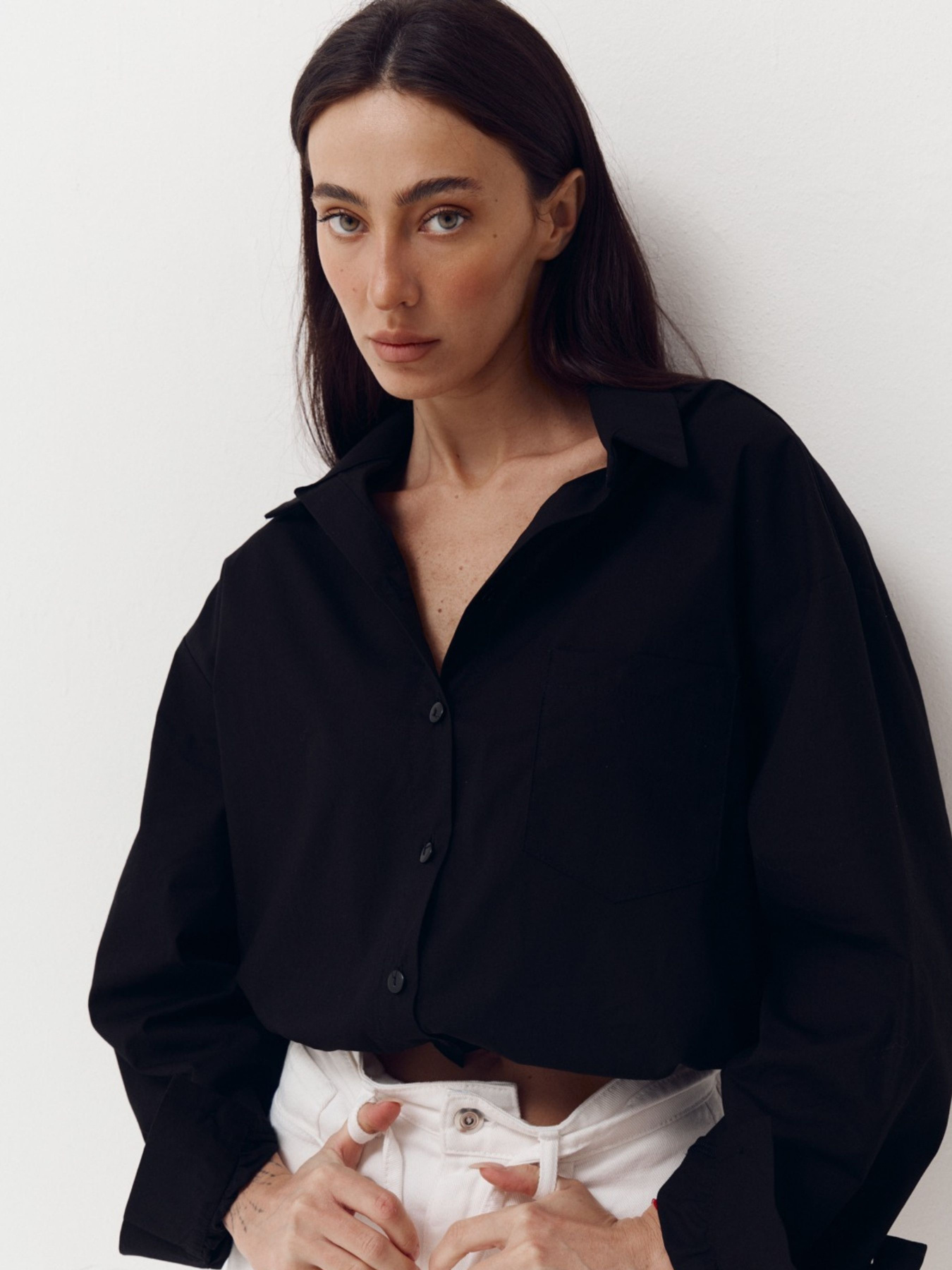 Рубашка с резинкой на поясе Shirt Pure в черном цвете. модель 410 Фото