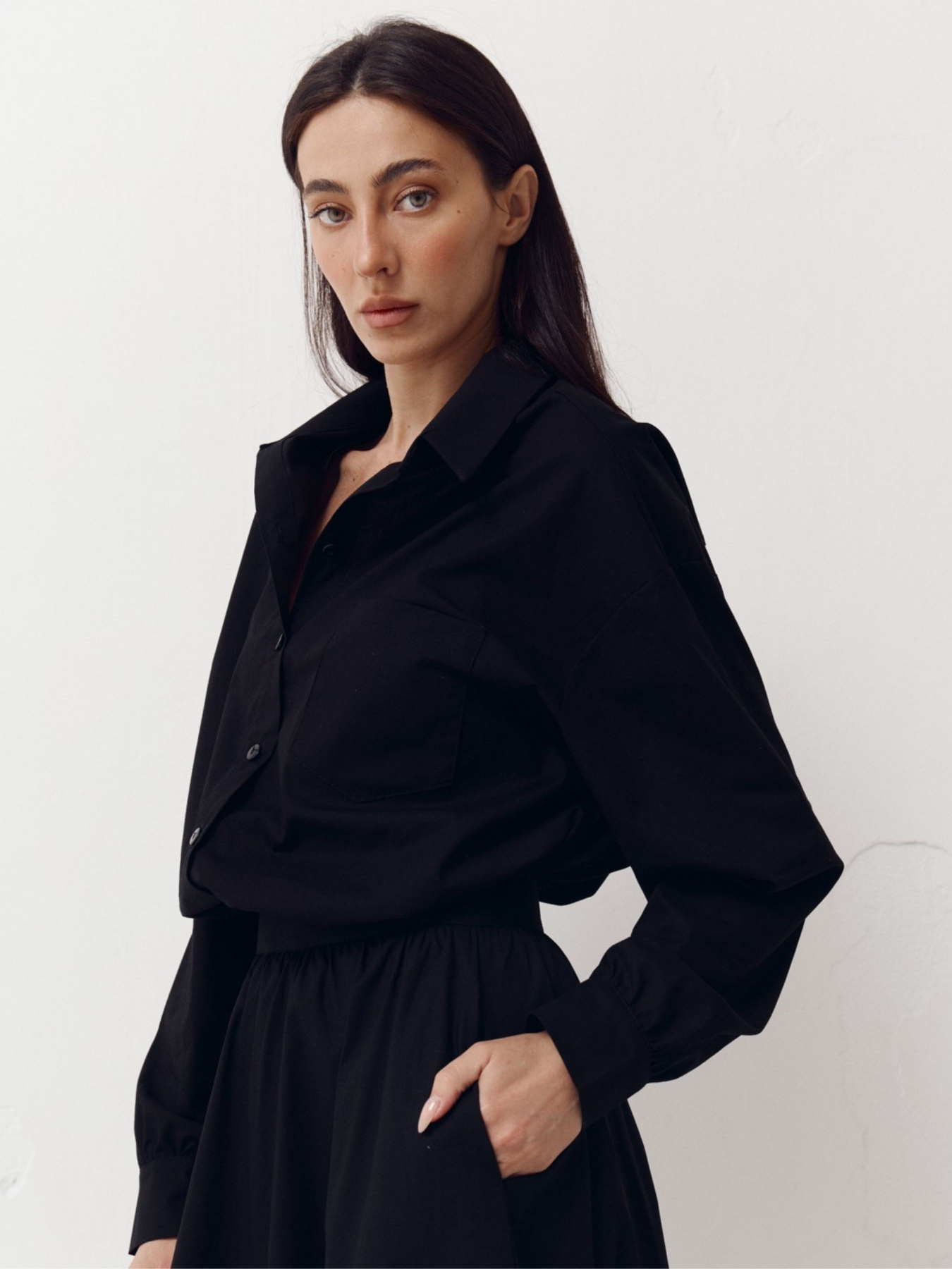 Рубашка с резинкой на поясе Shirt Pure в черном цвете. модель 410 Фото