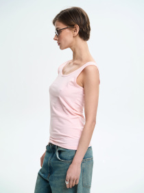 Майка жіноча на широких бретелях світло-рожевого кольору ТМ РОЗА модель 200126_pink Майка жіноча на широких бретелях світло-рожевого кольору ТМ РОЗА модель 200126_pink Фото