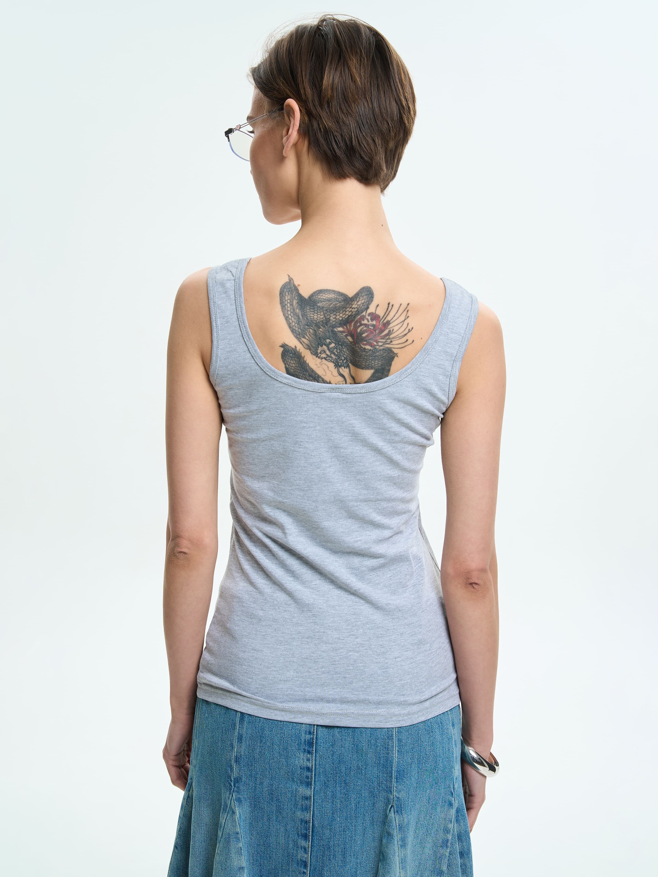 Майка жіноча на широких бретелях у кольорі сірий меланж ТМ РОЗА модель 200126_grey Майка жіноча на широких бретелях у кольорі сірий меланж ТМ РОЗА модель 200126_grey Фото