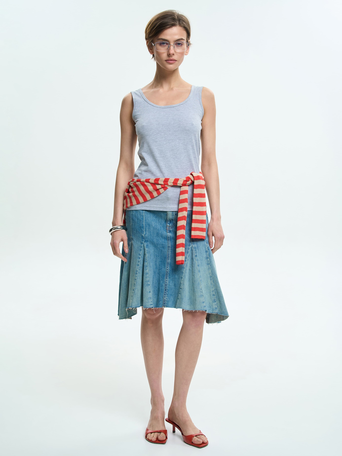 Майка жіноча на широких бретелях у кольорі сірий меланж ТМ РОЗА модель 200126_grey Майка жіноча на широких бретелях у кольорі сірий меланж ТМ РОЗА модель 200126_grey Фото