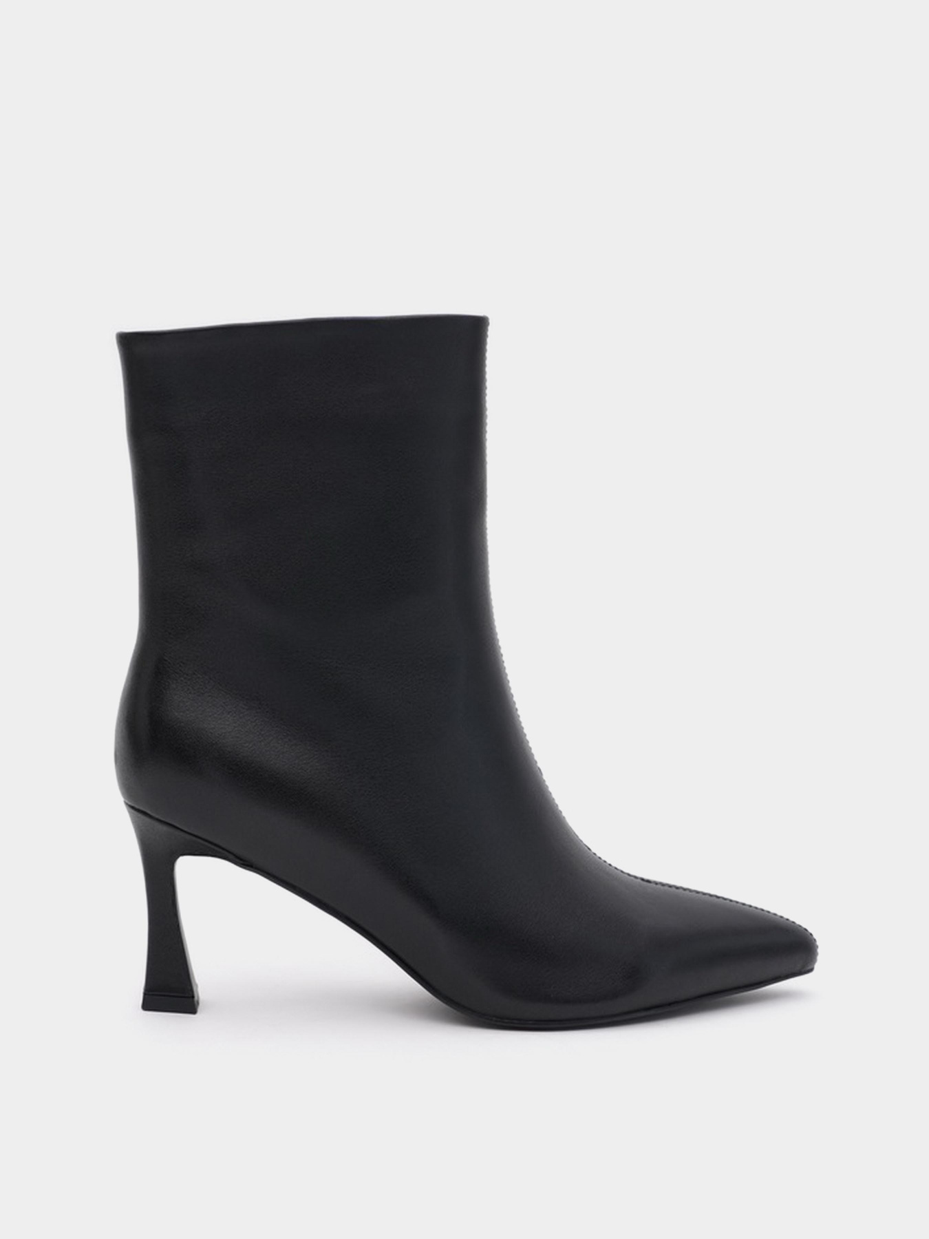 5FR733H-S136-P002 чорна шкіра модель 5FR733H-S136-P002 Фото