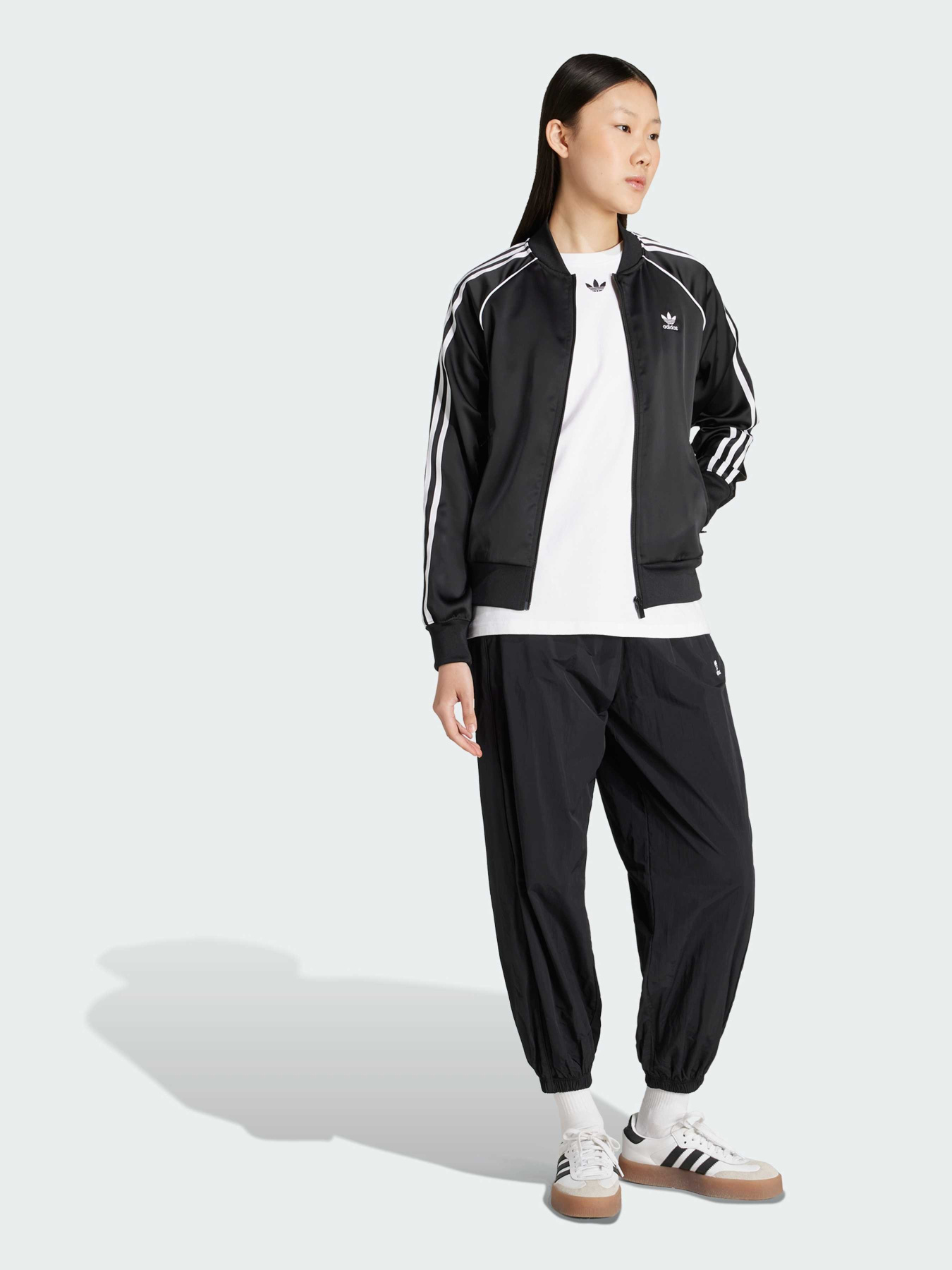 Олімпійка SST Adicolor Satin модель JZ6733 Олімпійка SST Adicolor Satin модель JZ6733 Фото