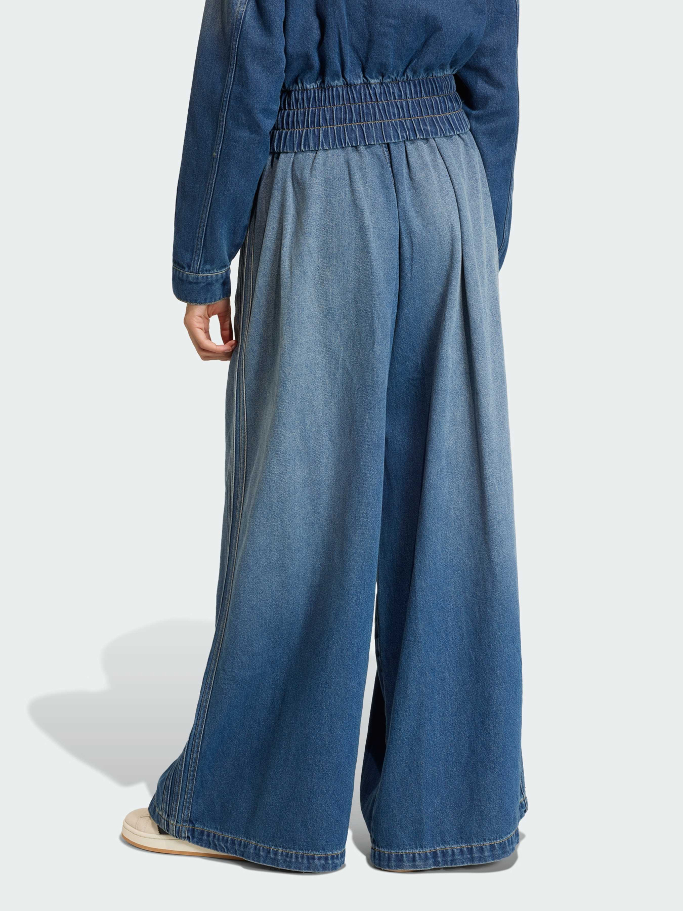 Широкі джинси Adidas модель KE1071 Фото