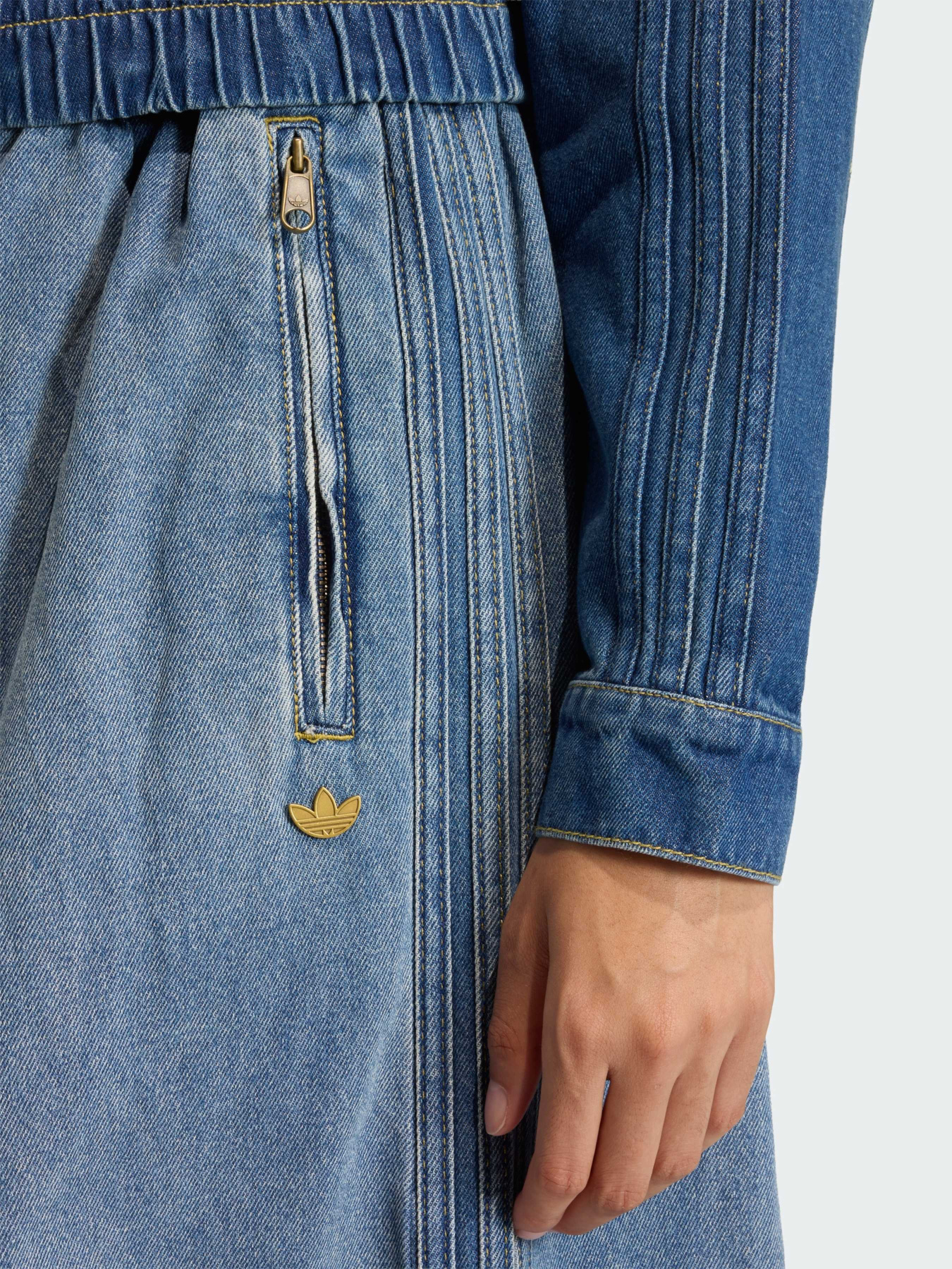 Широкі джинси Adidas модель KE1071 Фото