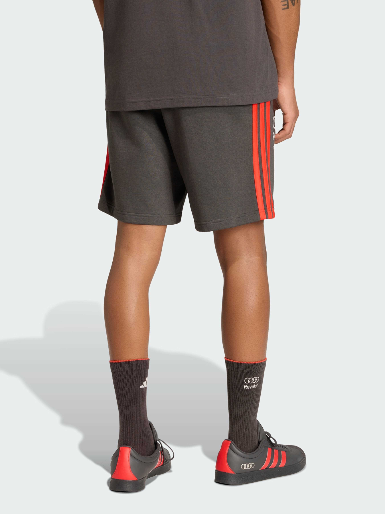 Спортивні шорти Adidas модель KE6786 Фото