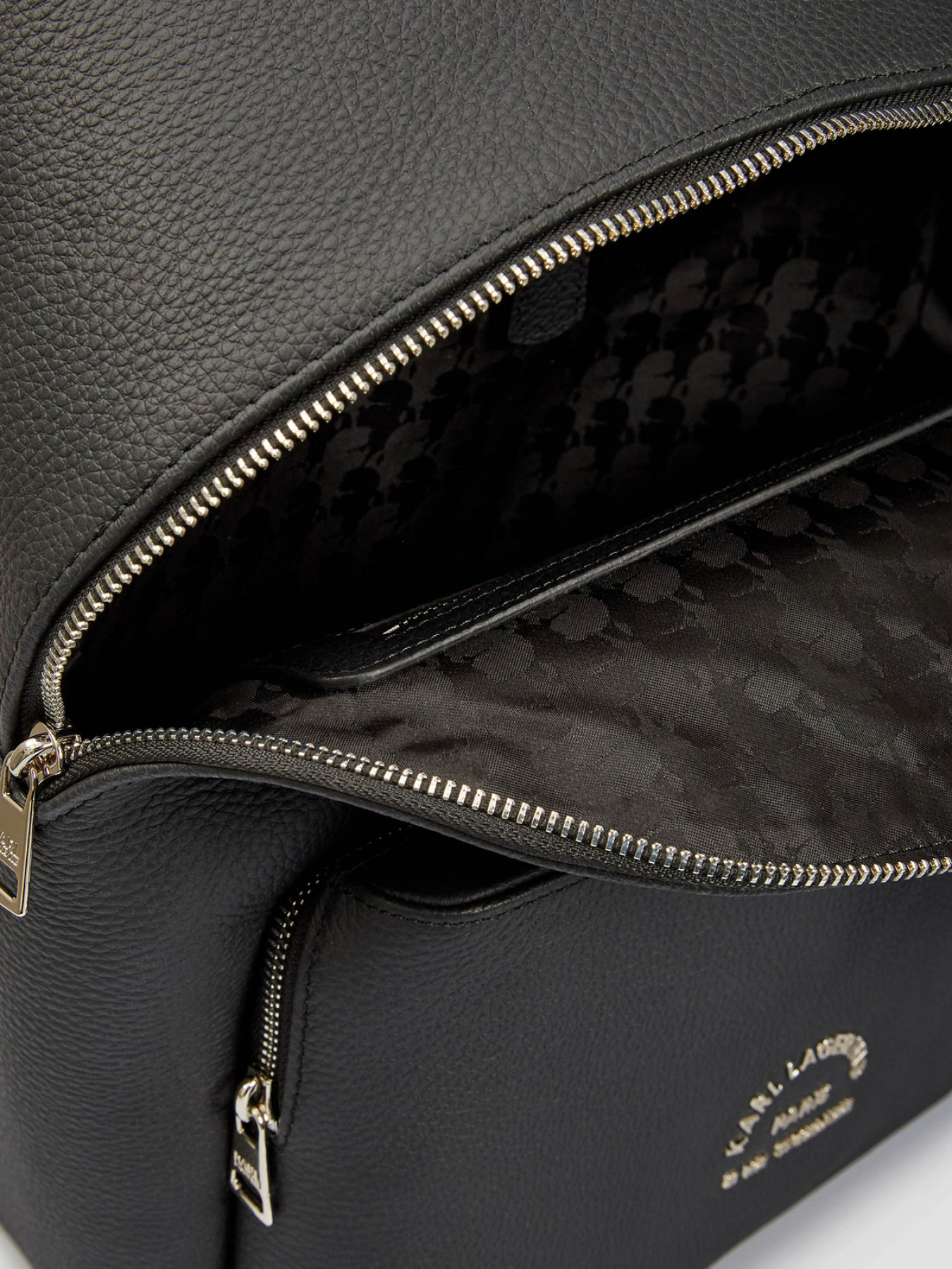 Рюкзаки Karl Lagerfeld модель 521451.815908;990 Фото