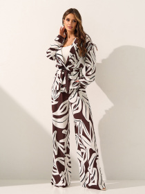 Костюми ISSA Plus модель 15589_темно-коричневый Фото