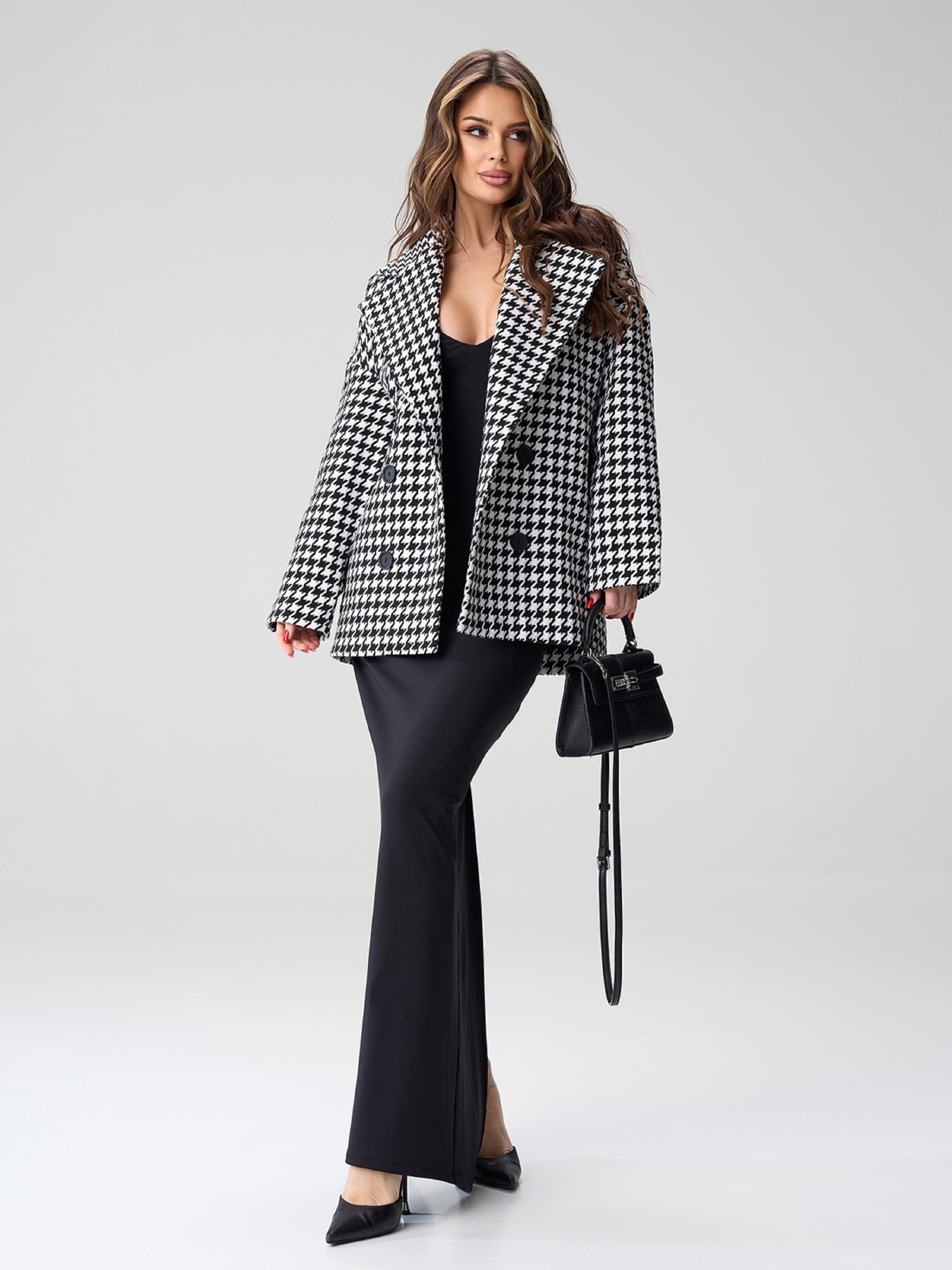 Пальто и плащи ISSA Plus модель 15596_черный_белый Фото