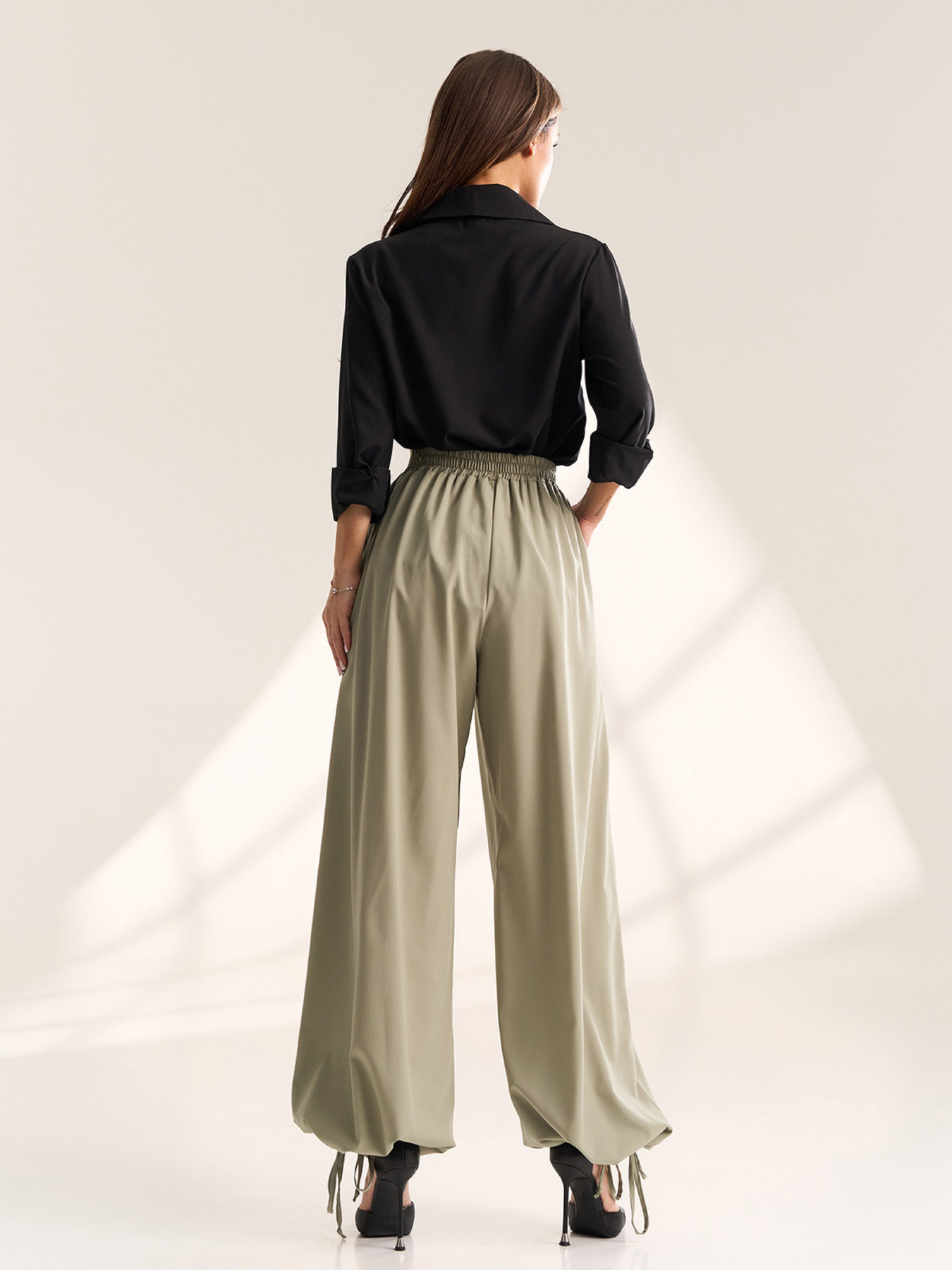 Брюки ISSA Plus модель SA-711_оливковый Фото