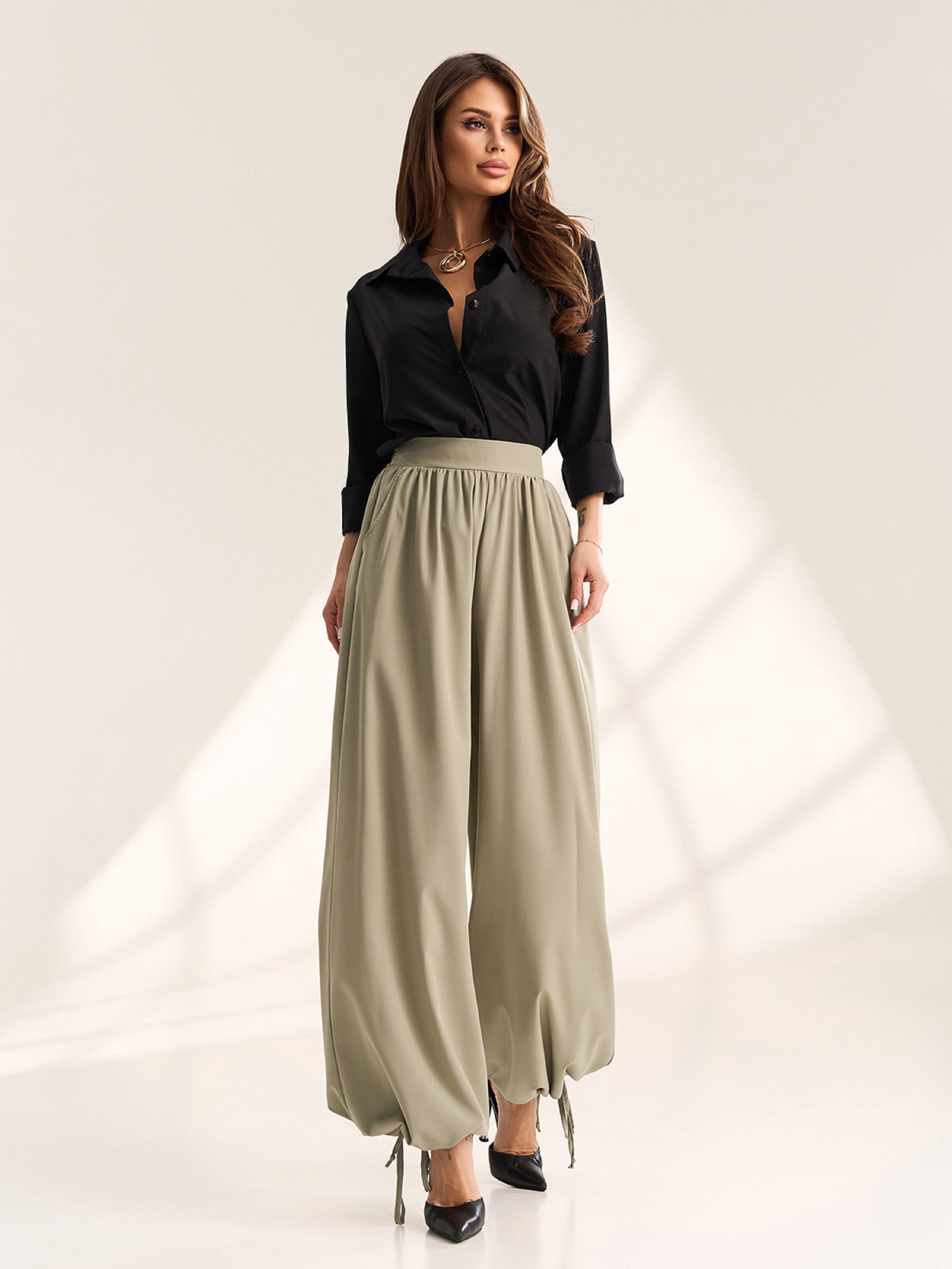 Брюки ISSA Plus модель SA-711_оливковый Фото