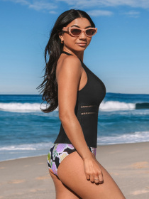 Верх купальника Cupshe модель 80147 Фото