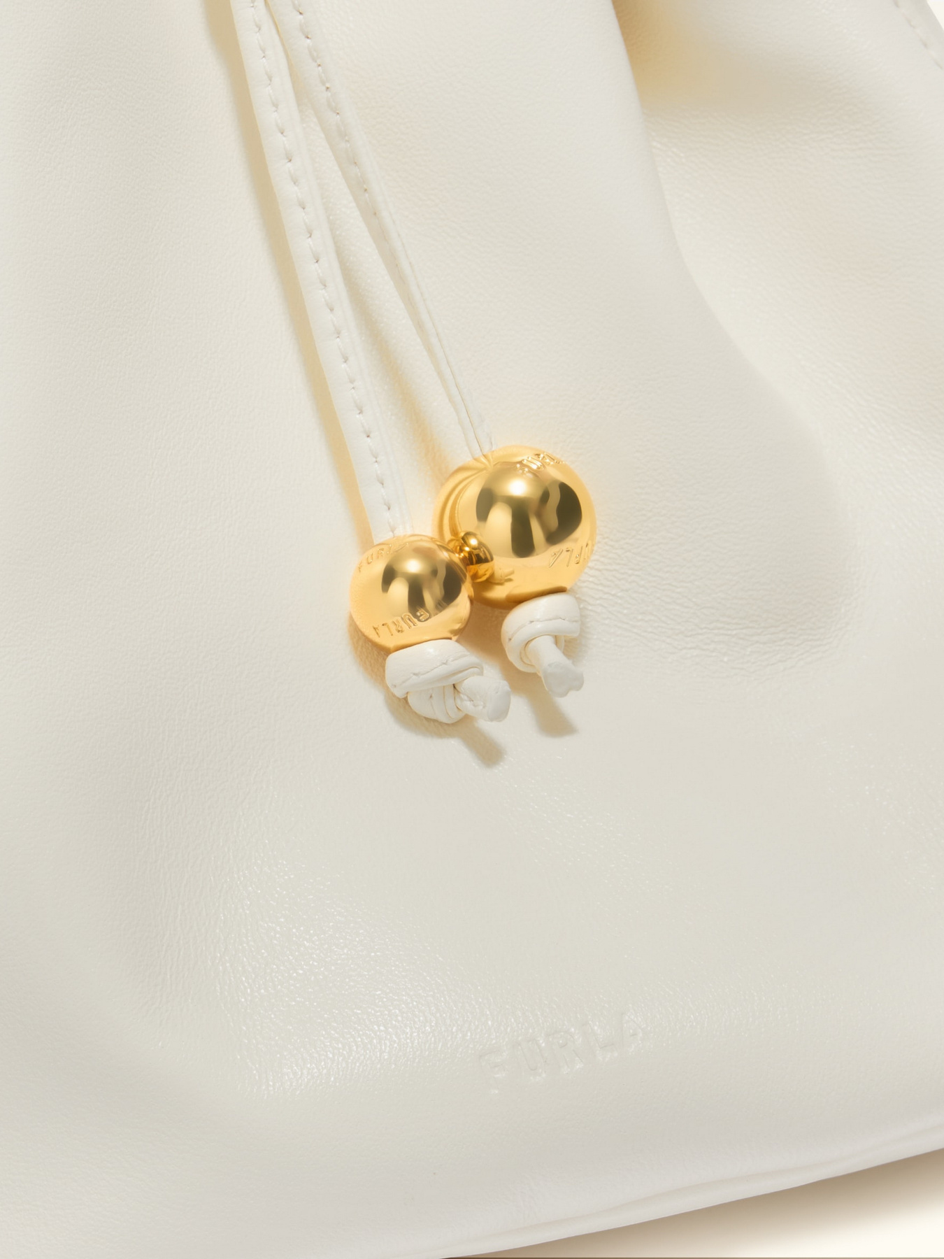 Сумка FURLA SFERA SOFT MINI HANDBUCKET модель WE00830BX2269PNN001002 Сумка FURLA SFERA SOFT MINI HANDBUCKET модель WE00830BX2269PNN001002 Фото