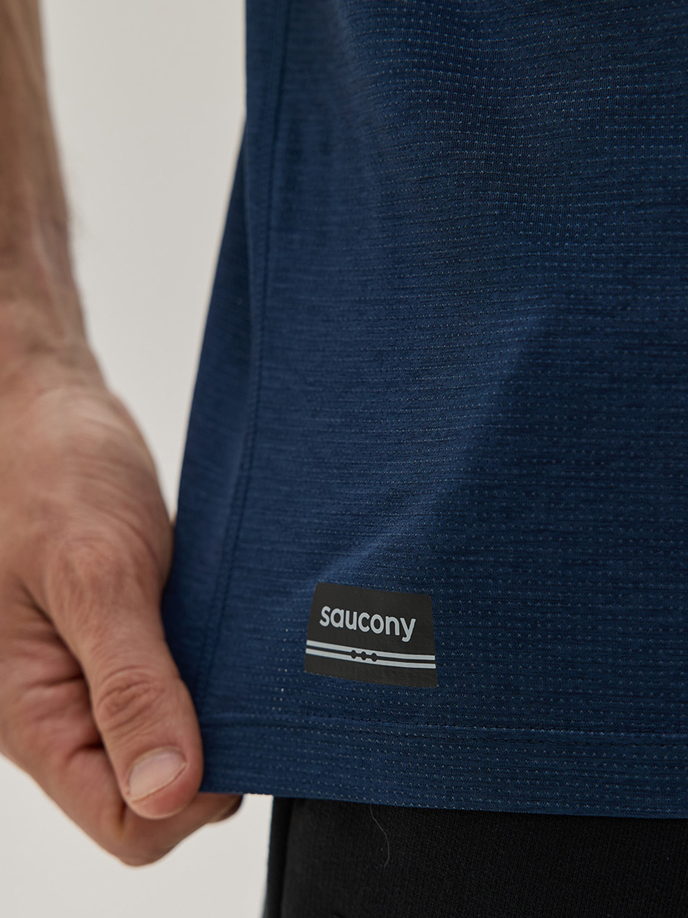 Футболки и поло Saucony модель SAM800377-NVH Фото