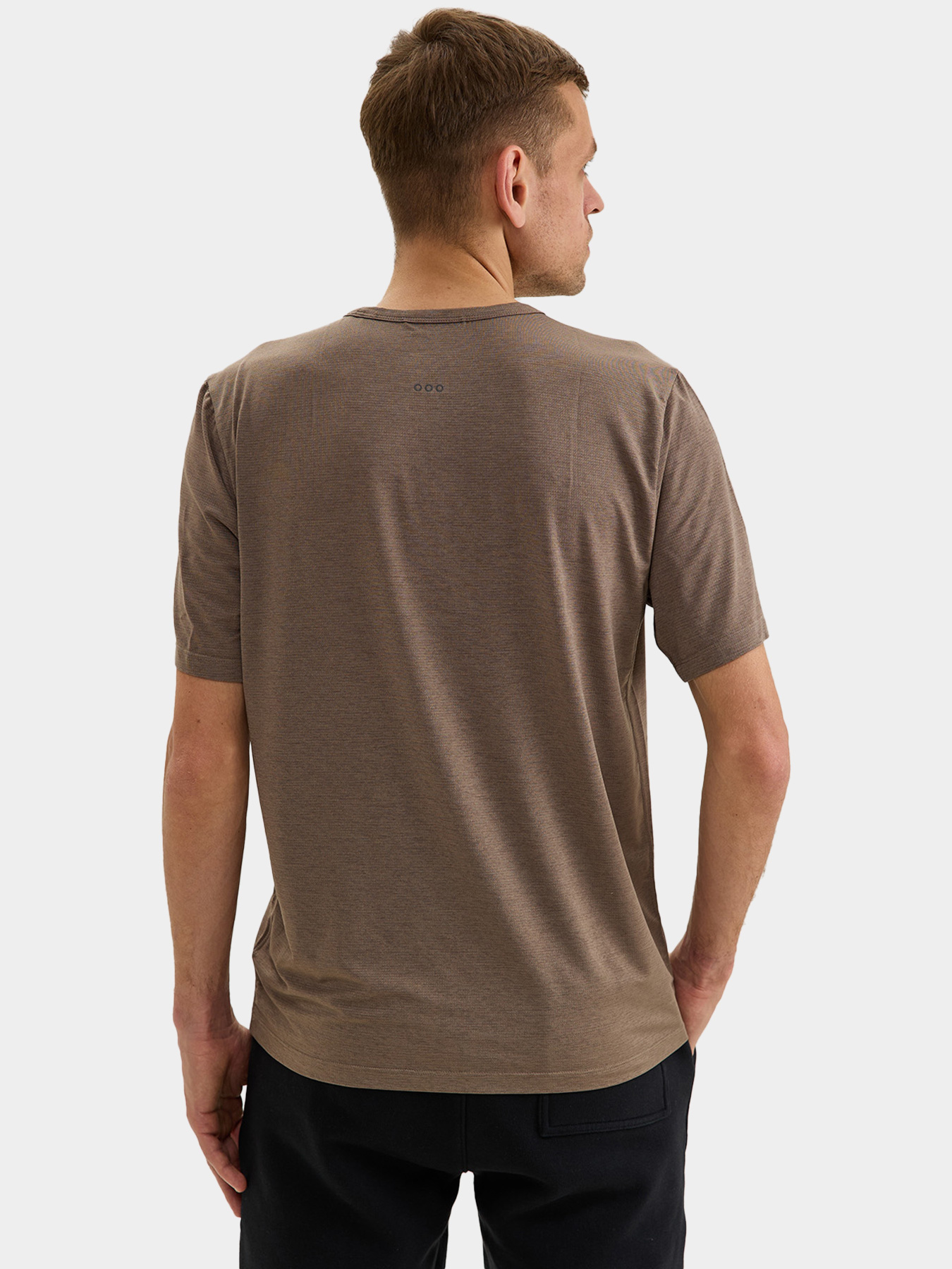 Футболки и поло Saucony модель SAM800377-PEWH Фото