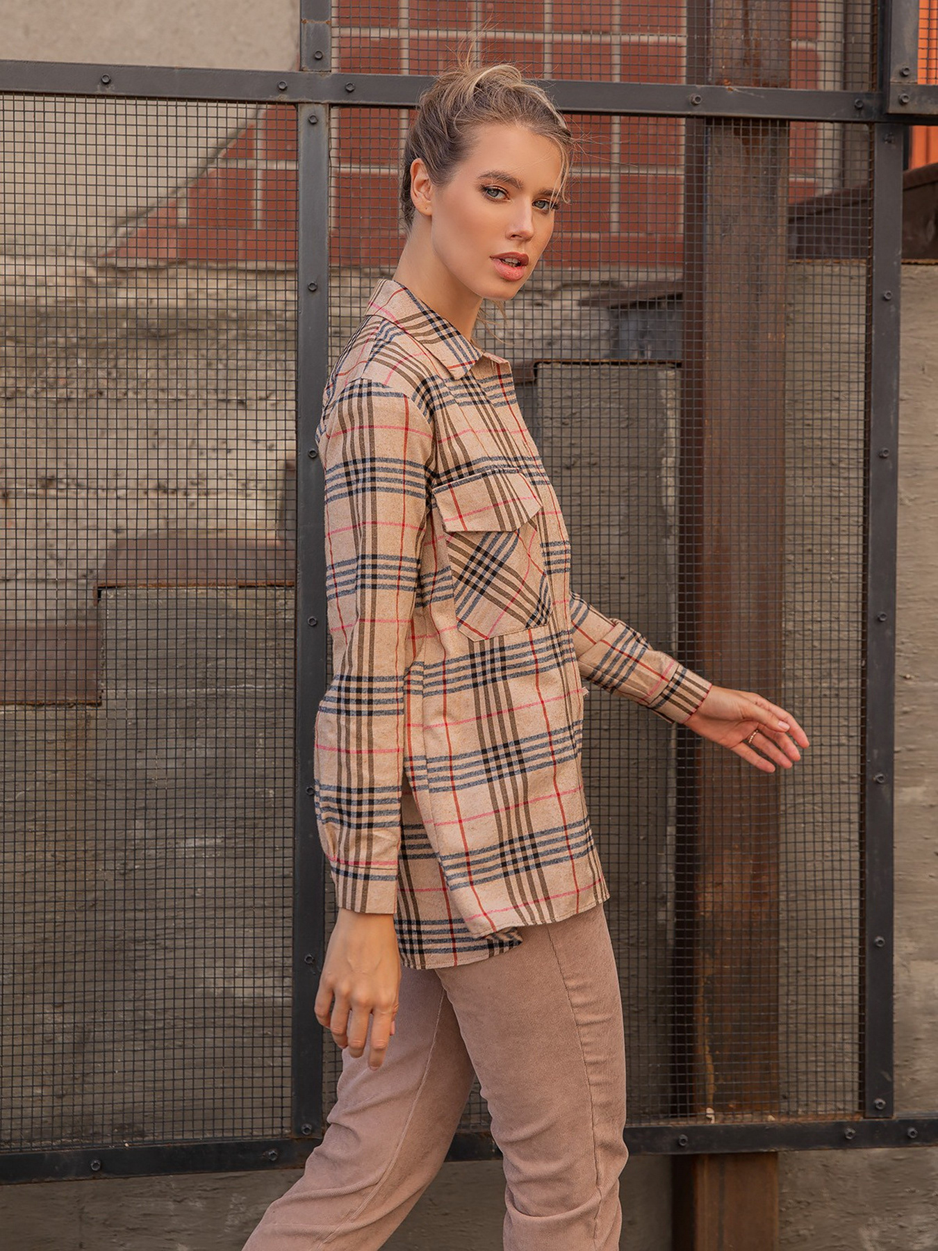 Рубашки ISSA Plus модель 13044_beige Фото