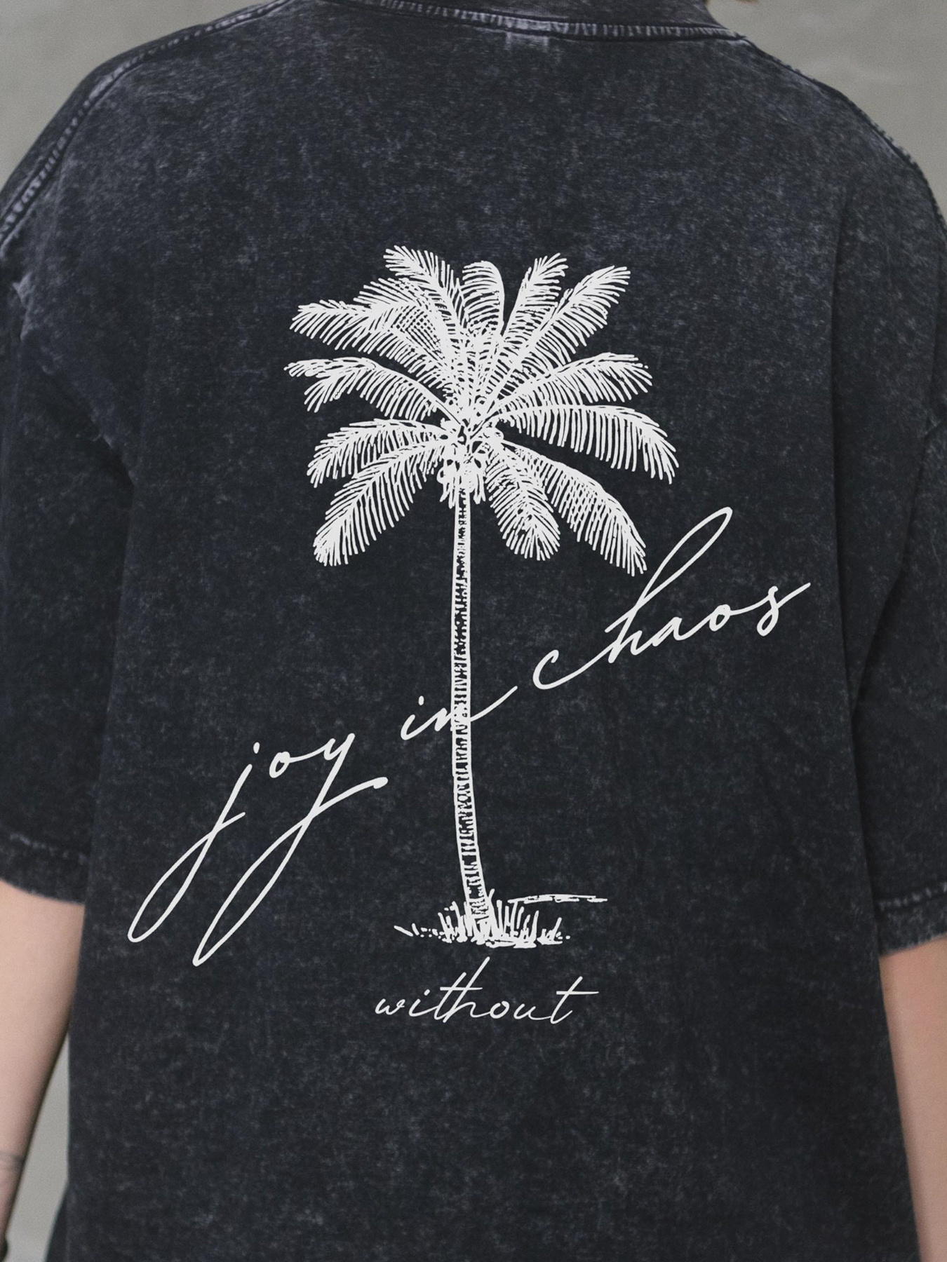 Футболки і поло Without модель 8056345 Фото