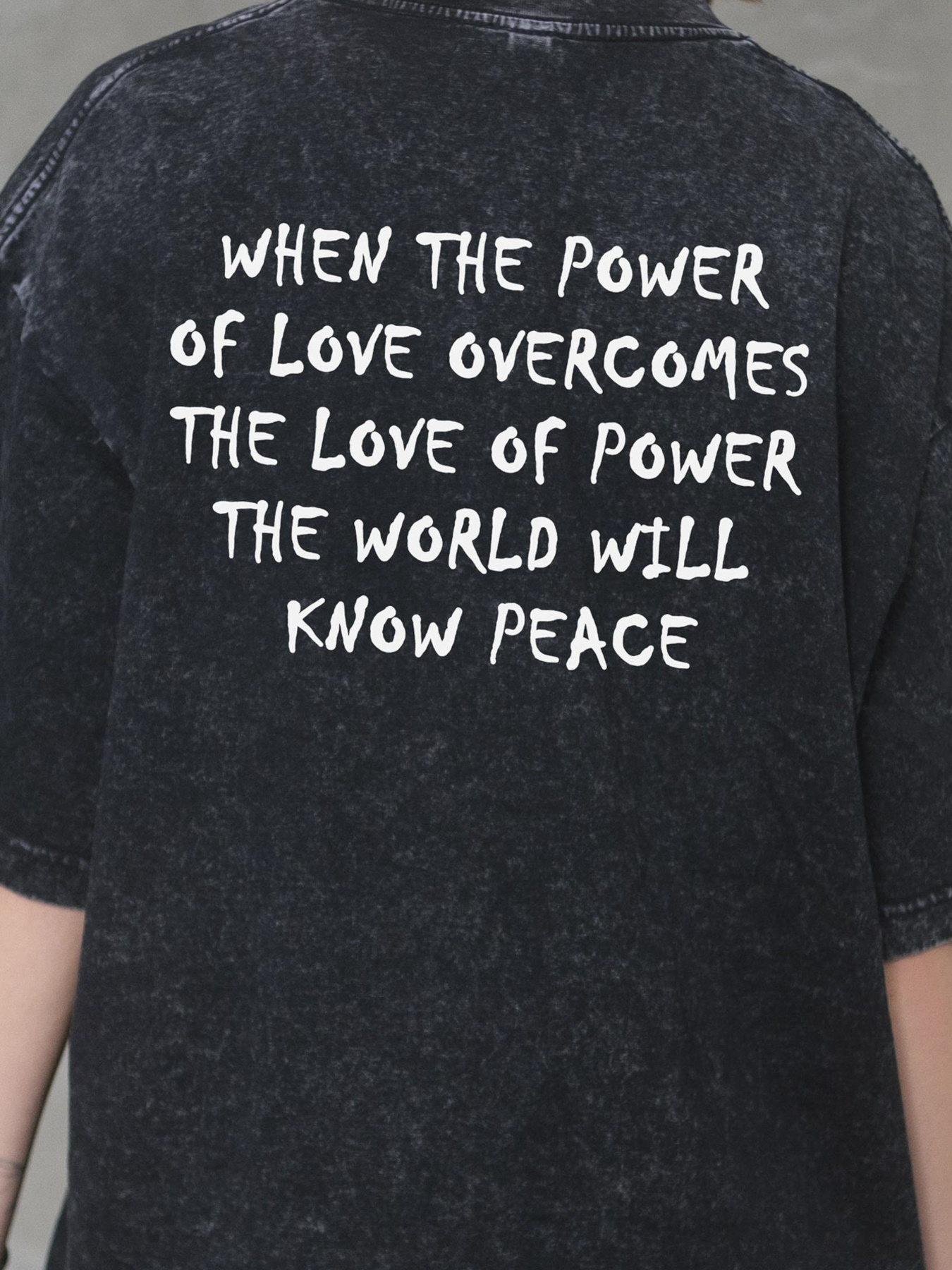 Футболки і поло Without модель 8056373 Фото