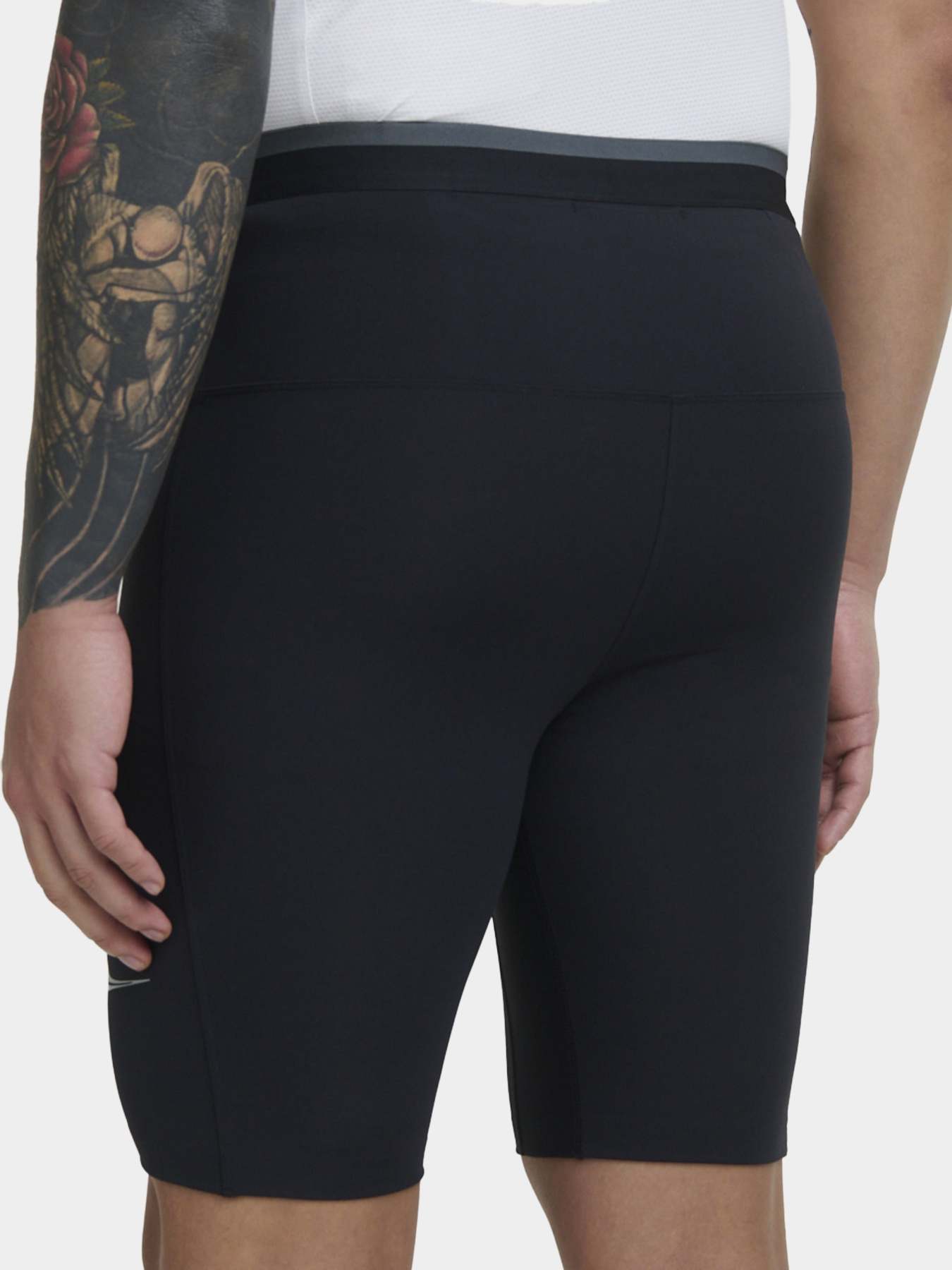 Шорты Saucony модель SAM800384-BKSW Фото