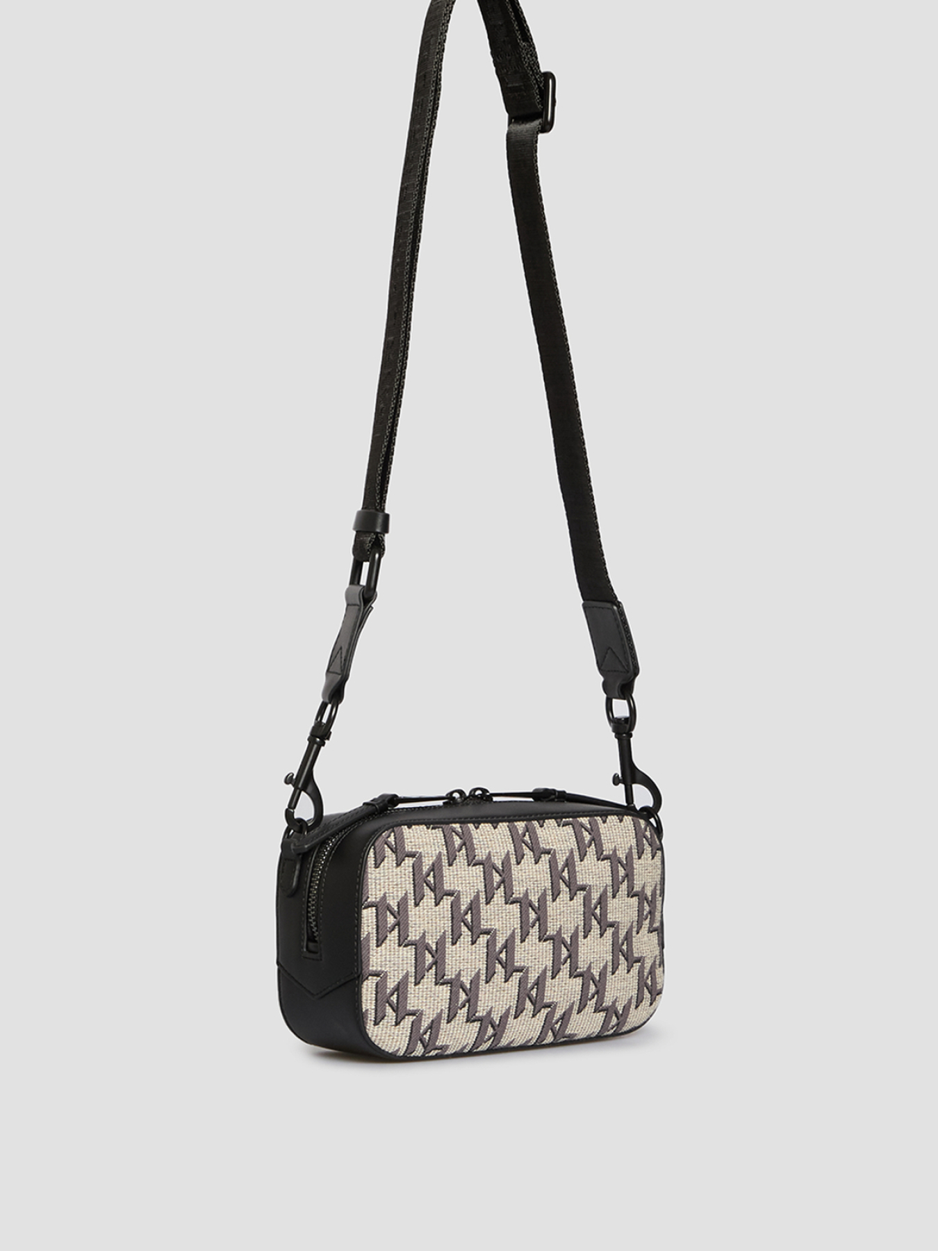 Сумки Karl Lagerfeld модель A2M30235;900 Сумки Karl Lagerfeld модель A2M30235;900 Фото