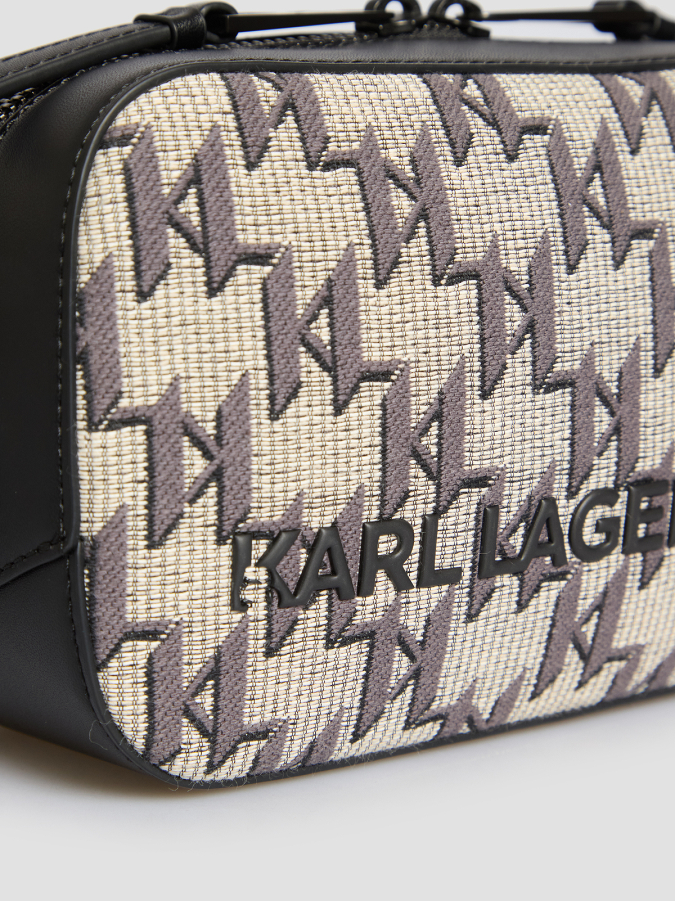 Сумки Karl Lagerfeld модель A2M30235;900 Сумки Karl Lagerfeld модель A2M30235;900 Фото