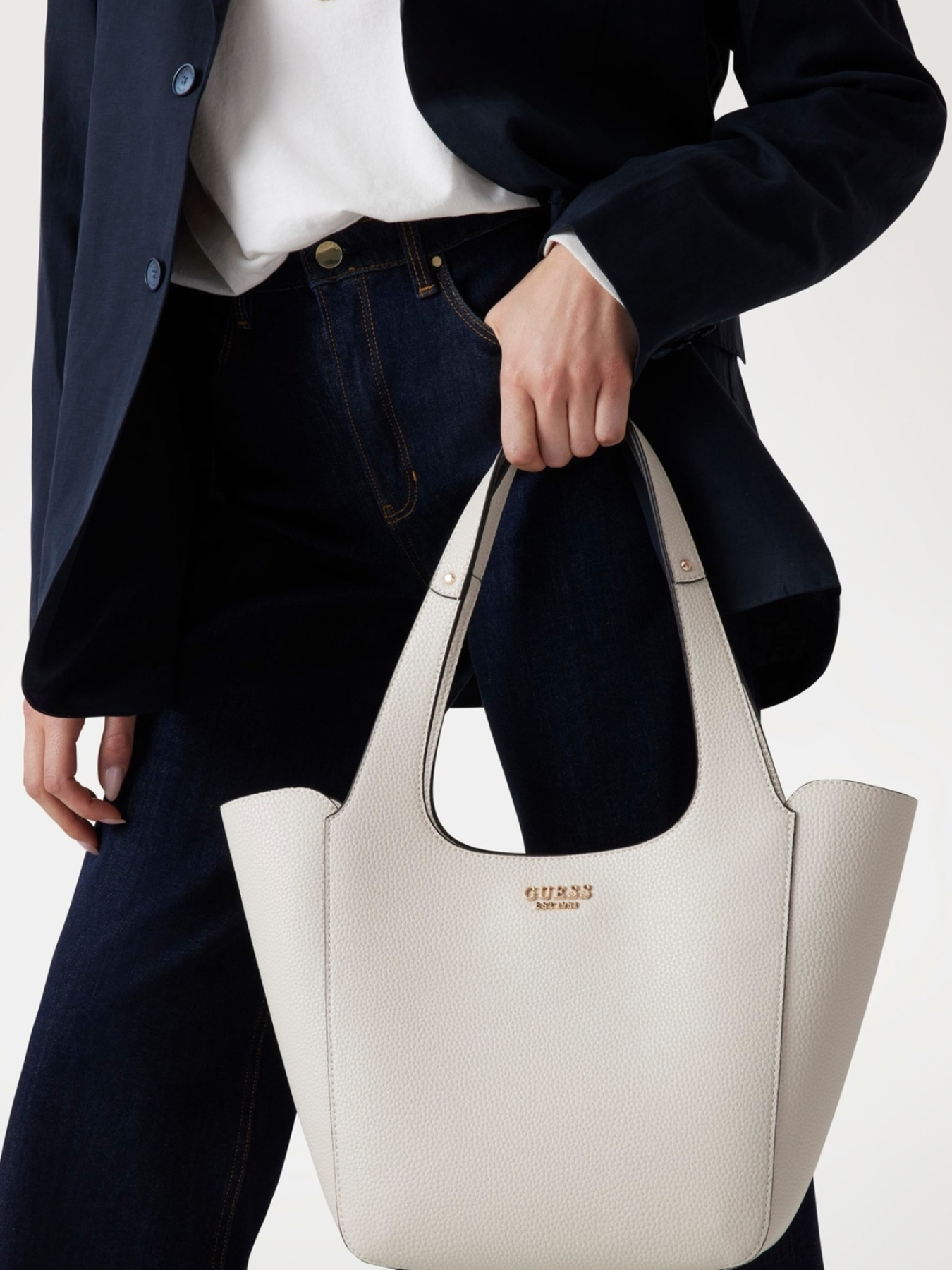 Сумки GUESS модель HWBG96.40220;BON Фото
