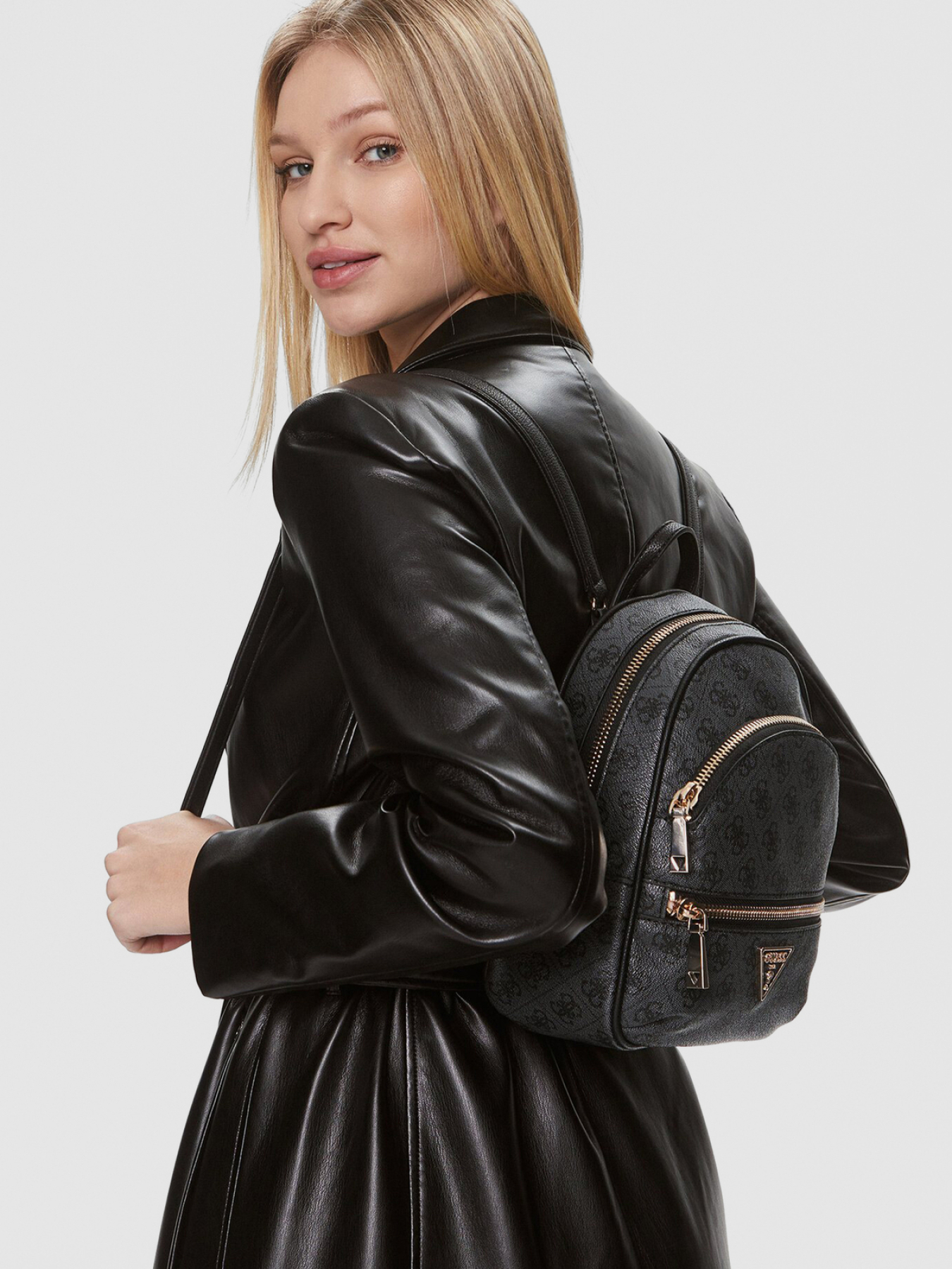 Рюкзаки GUESS модель HWSG69.94320;CLO Фото