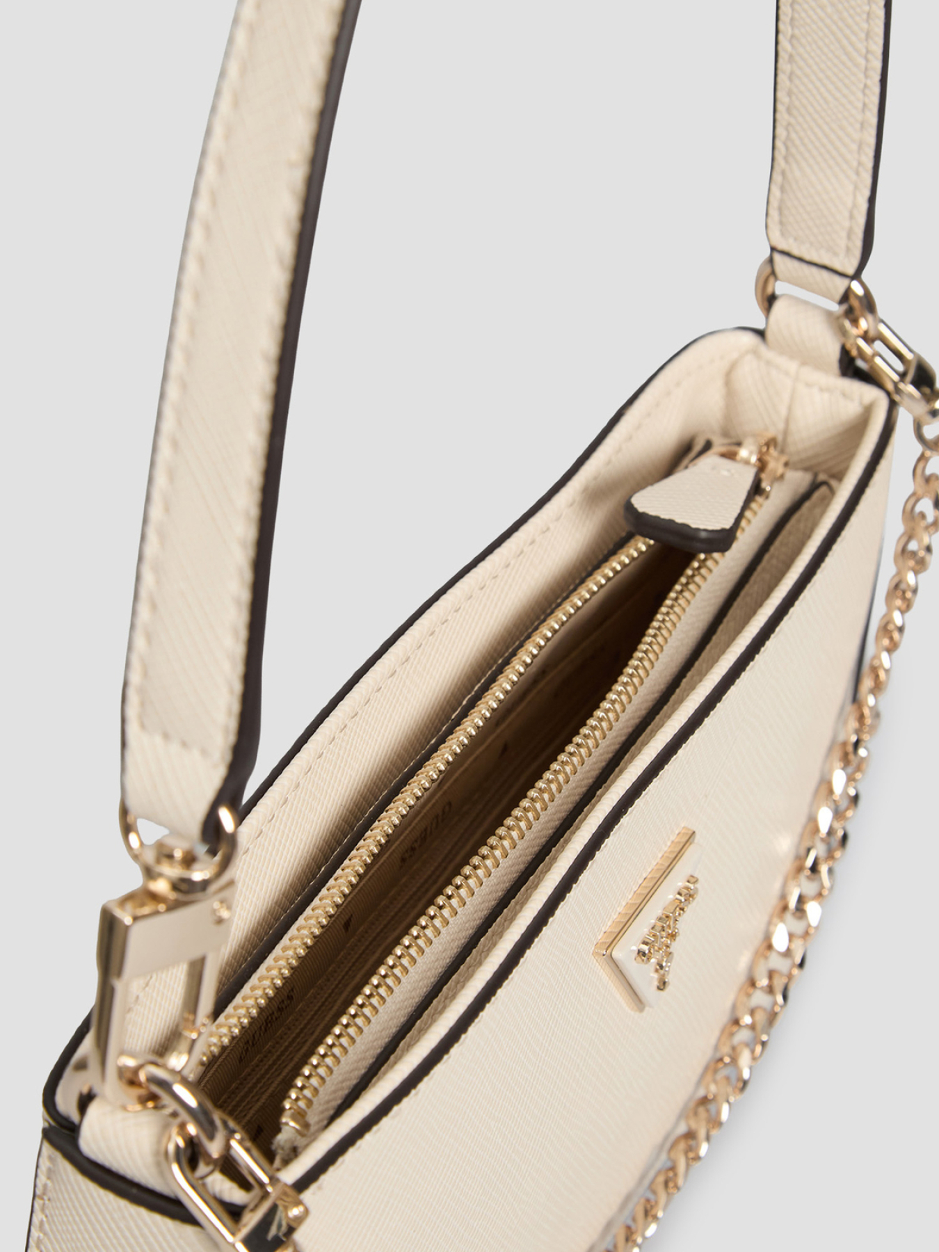 Сумки GUESS модель HWZG96.72720;BON Фото