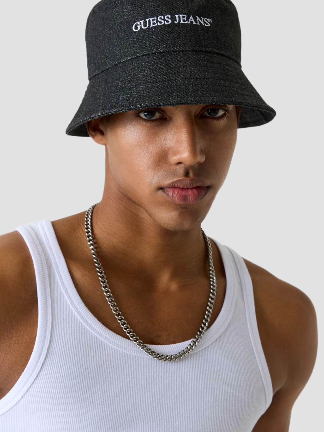 Шапки и кепки Guess Jeans модель M6RZ06.WF8V1;JBLK Фото