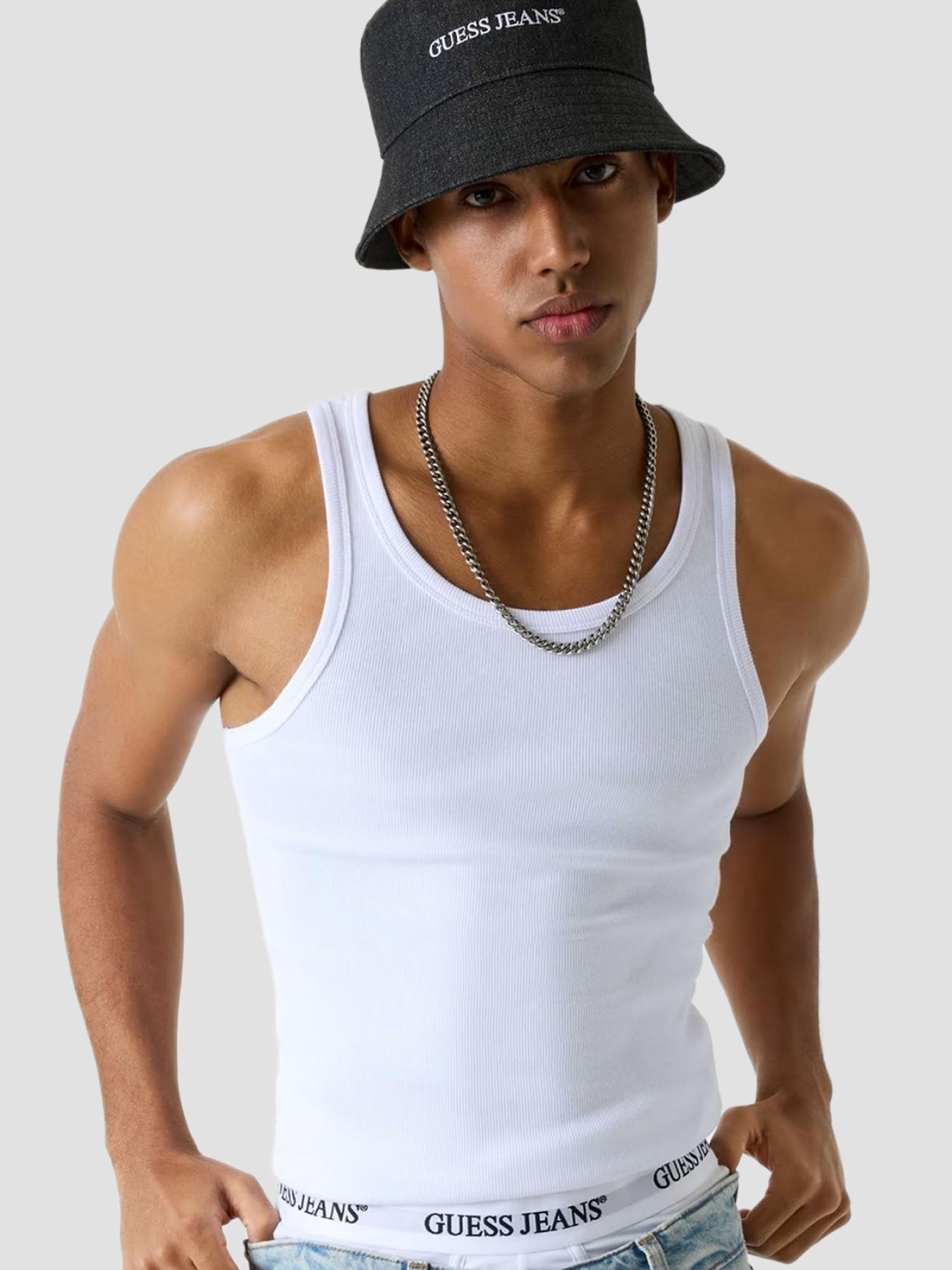 Шапки и кепки Guess Jeans модель M6RZ06.WF8V1;JBLK Фото