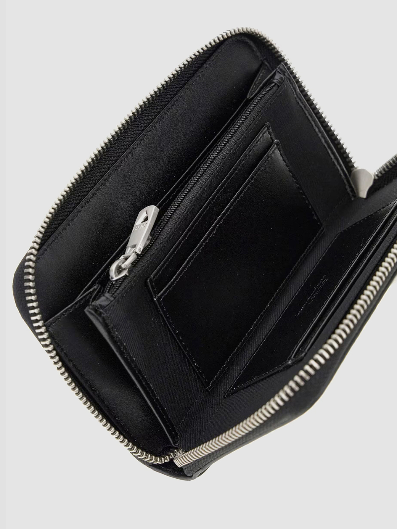 Гаманці GUESS модель SMBAGR.LEA28;BLA Фото