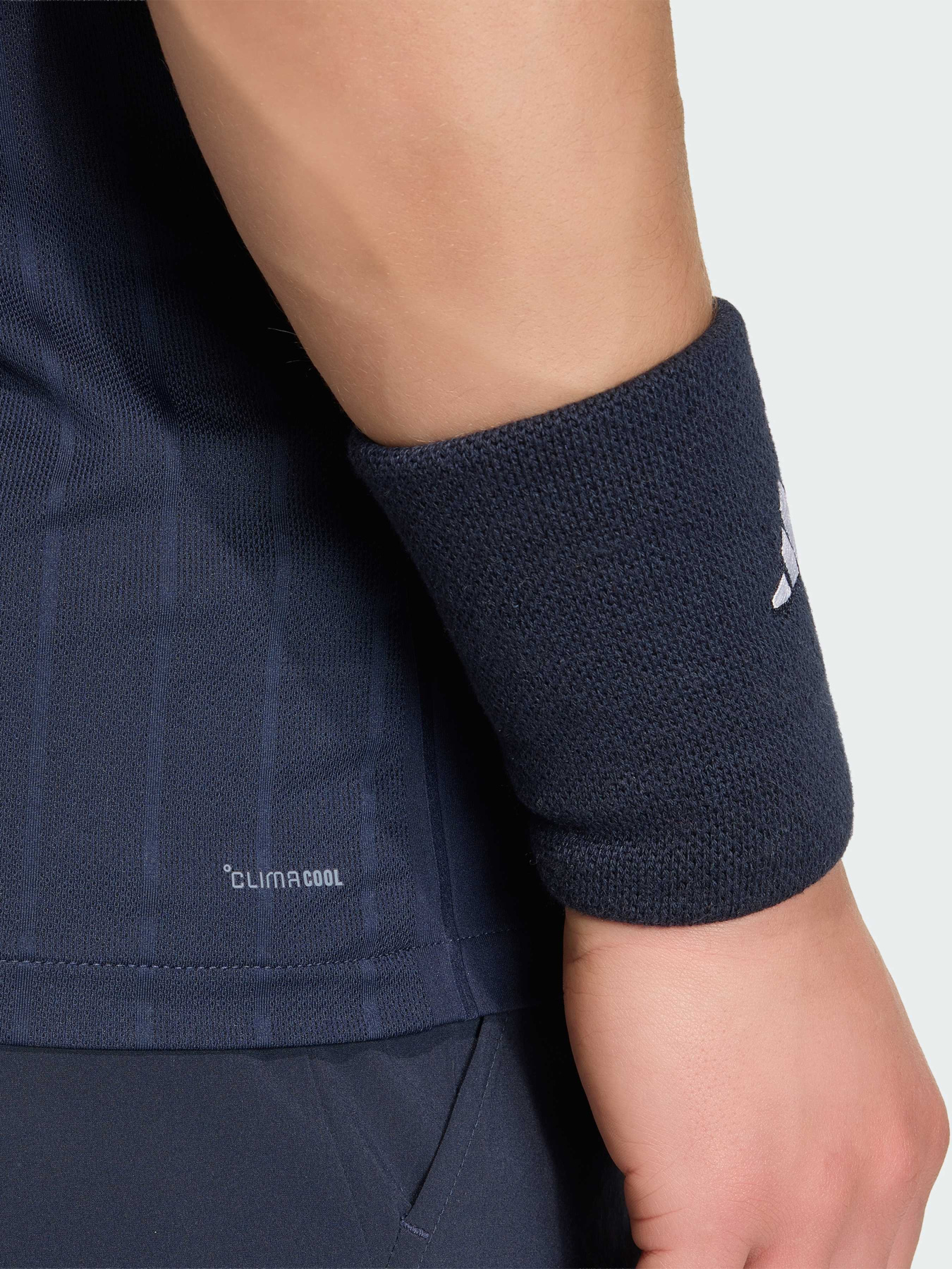 Футболки и поло Adidas модель KD7599 Фото