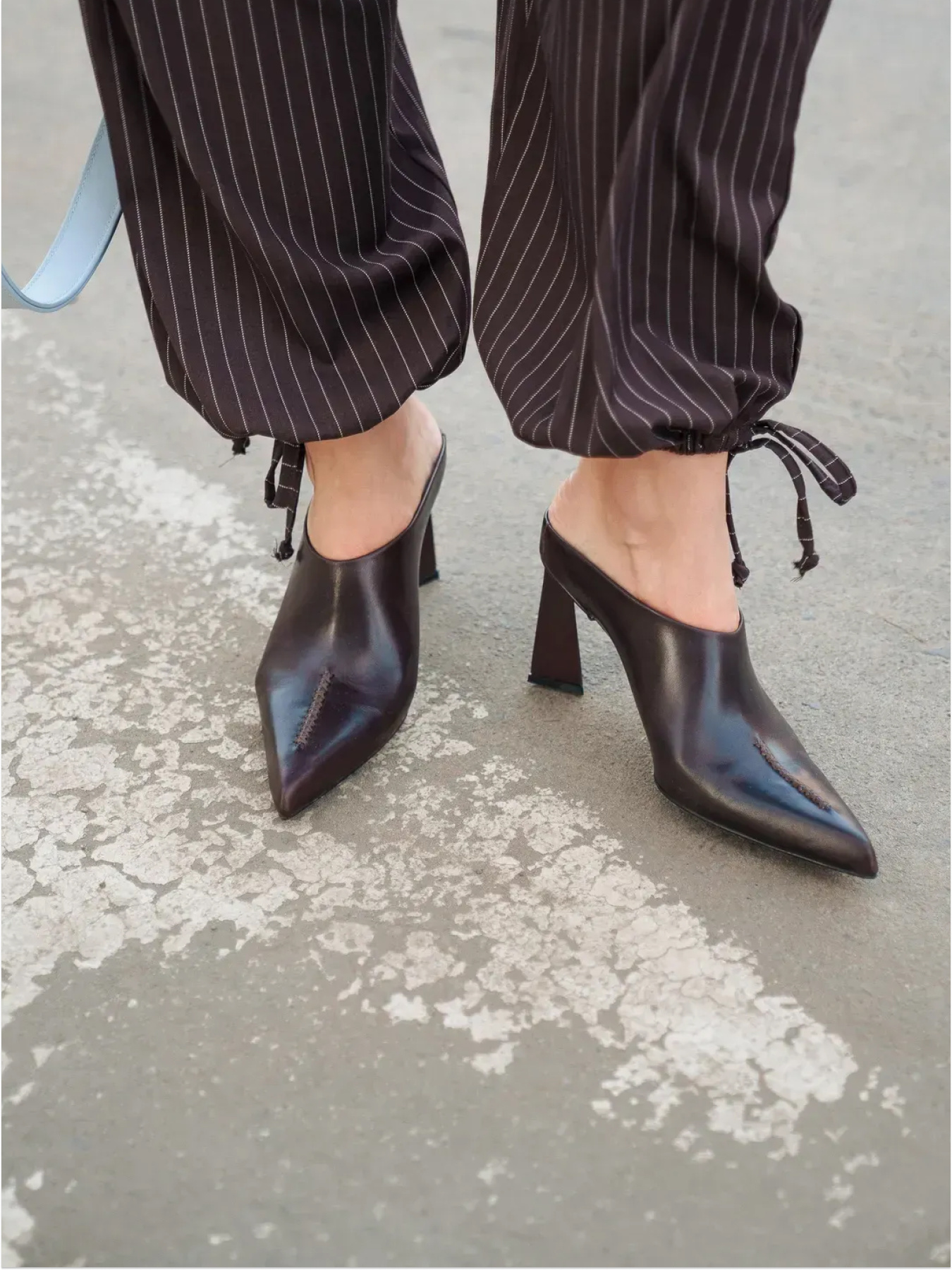 Шлёпанцы Emmelie Delage модель TRESS 30 Фото