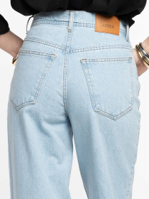 Джинсы Arber Новинки модель W16.08.23.610 Фото