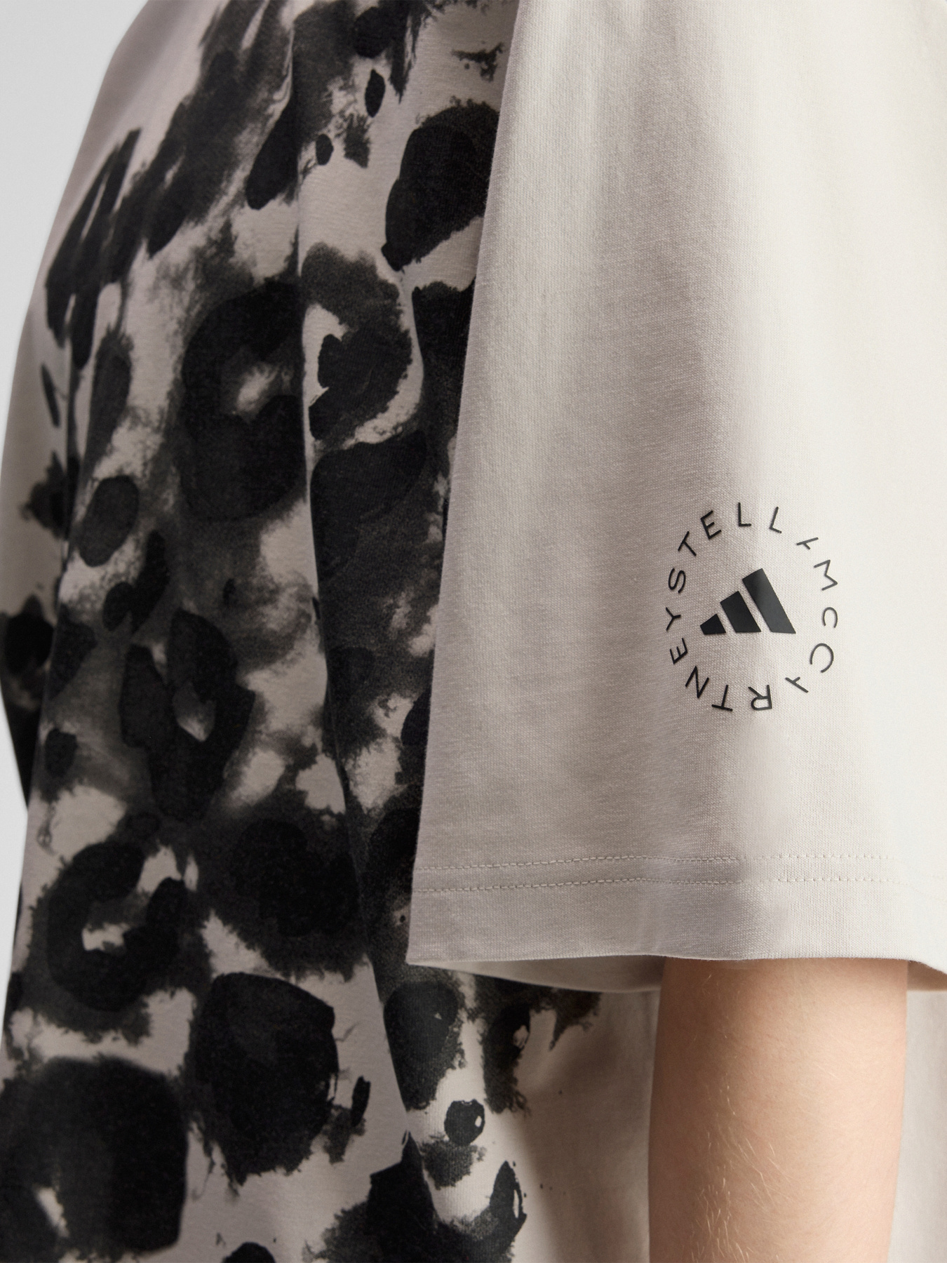 Футболки и поло Adidas модель JZ0699 Фото