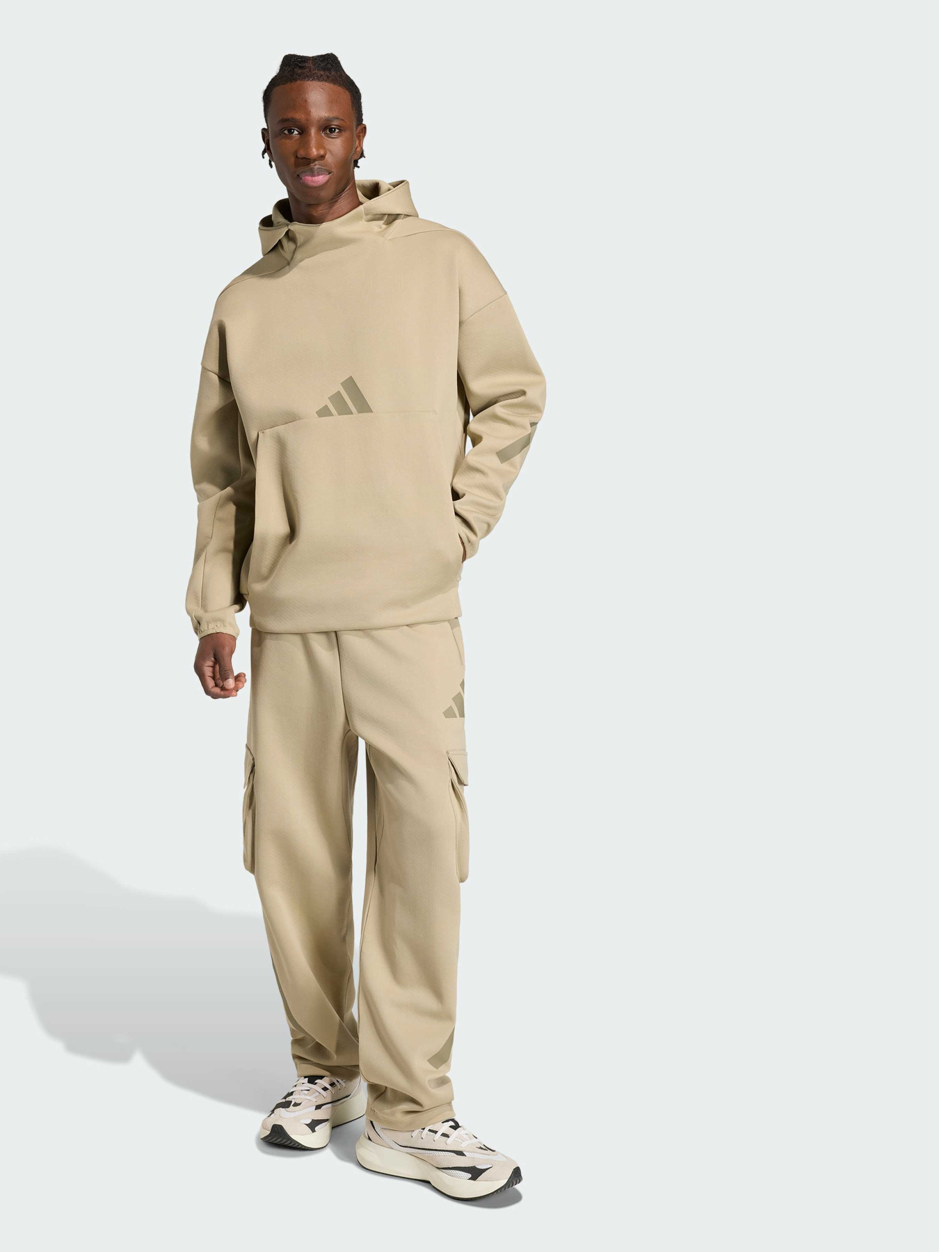 Худи и свитшоты Adidas ZNE модель KE4693 Фото