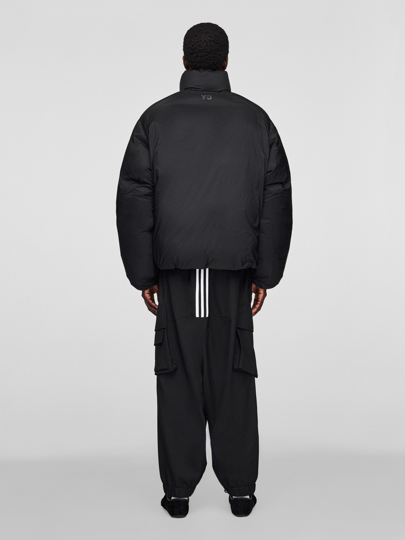 Куртки и дубленки Adidas модель JX7282 Фото