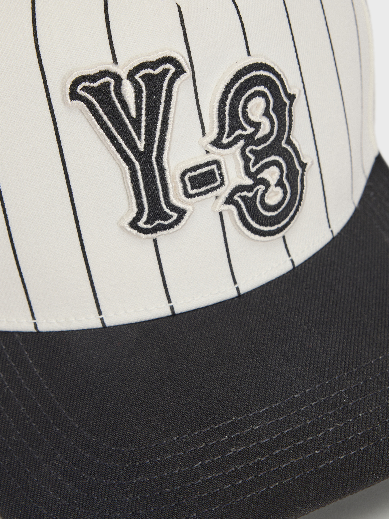 Шапки та кепки Adidas модель KR8937 Фото