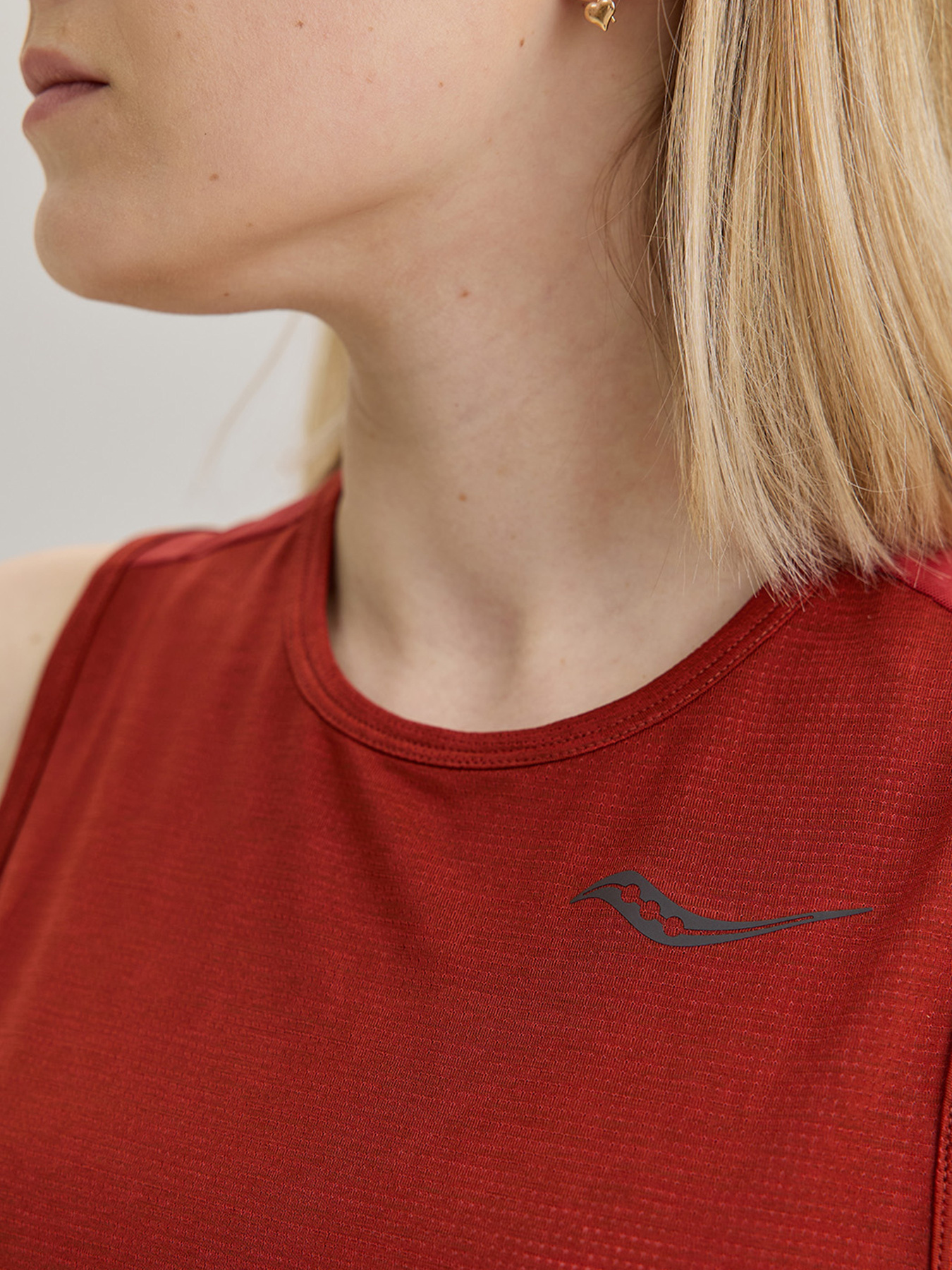 Футболки и поло Saucony модель SAW800527HNH Фото