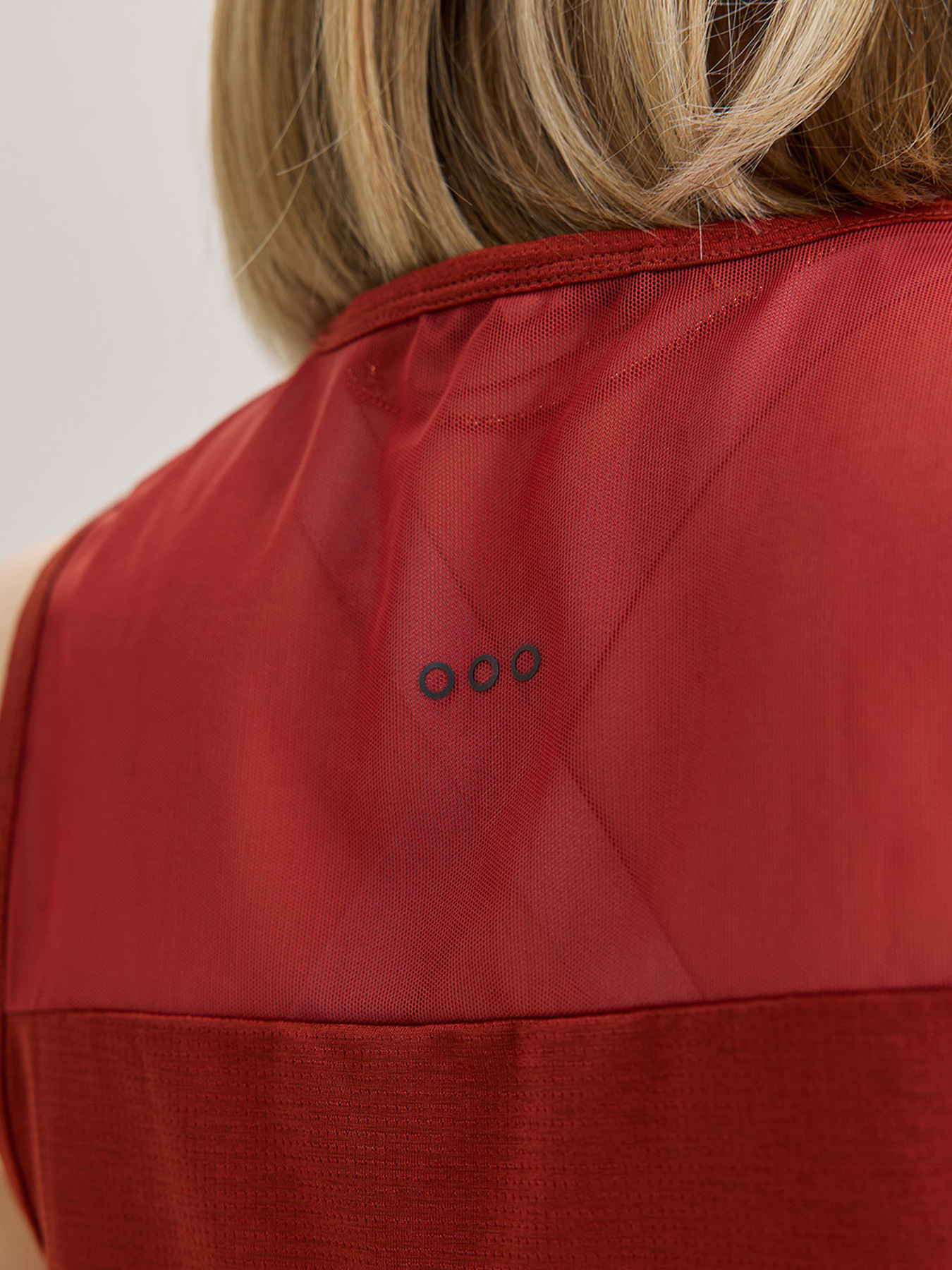 Футболки и поло Saucony модель SAW800527HNH Фото