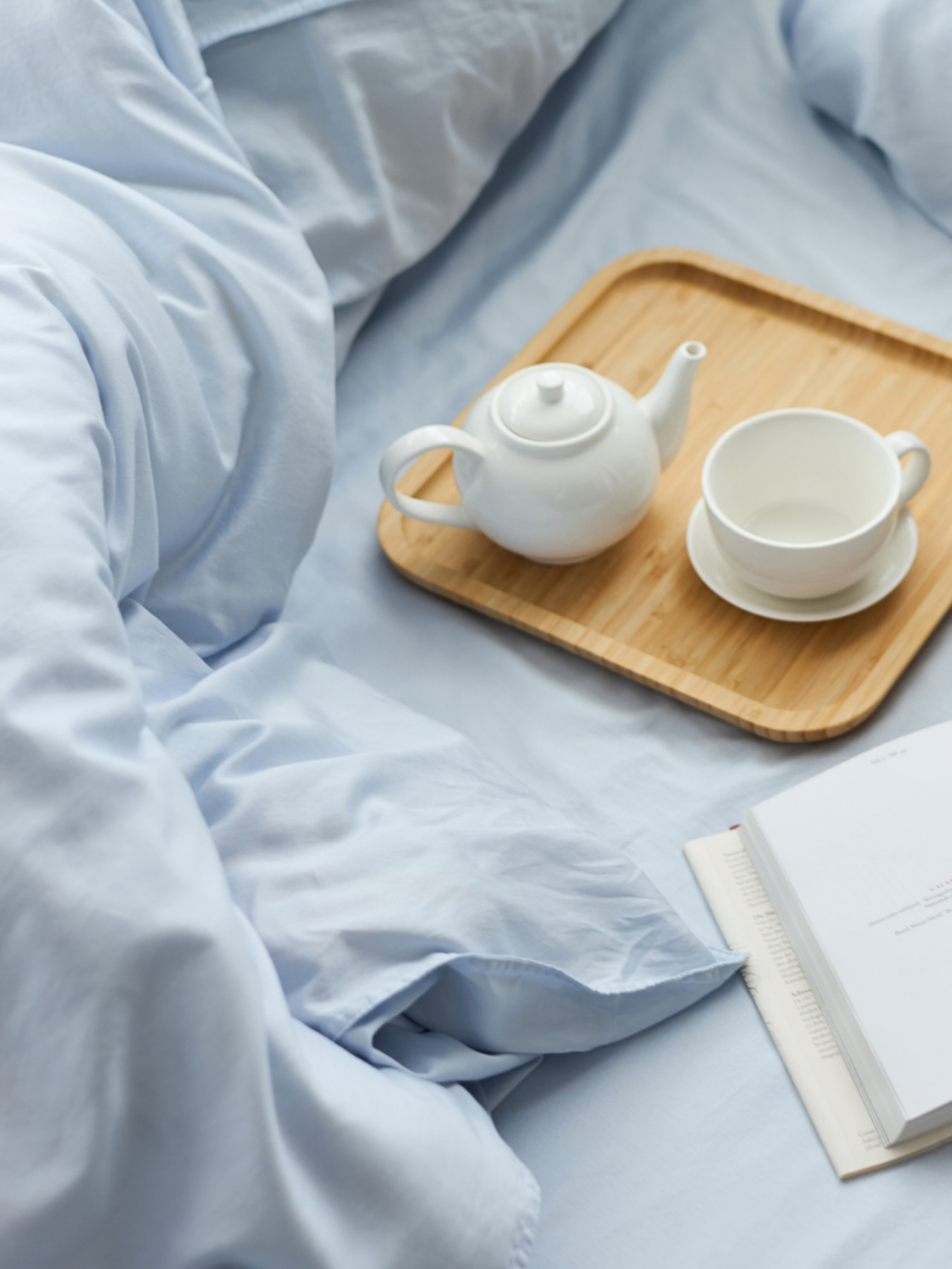 Простынь на резинке "Облака над морем" из вареного сатина голубая MBM HOME модель BL-FS-61/62/63 SKY BLUE Фото