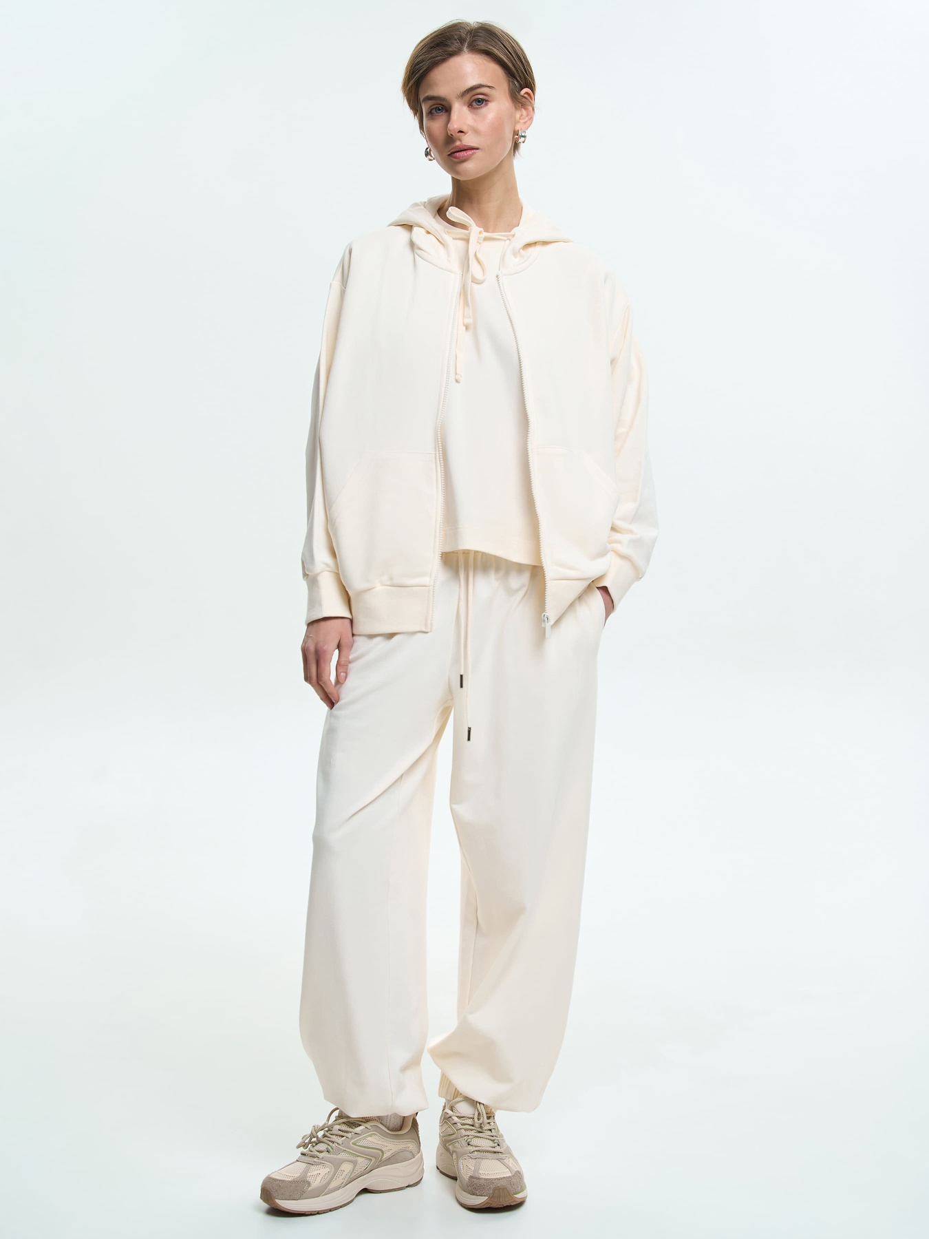 Худи и свитшоты Роза модель 211201_gardenia Фото