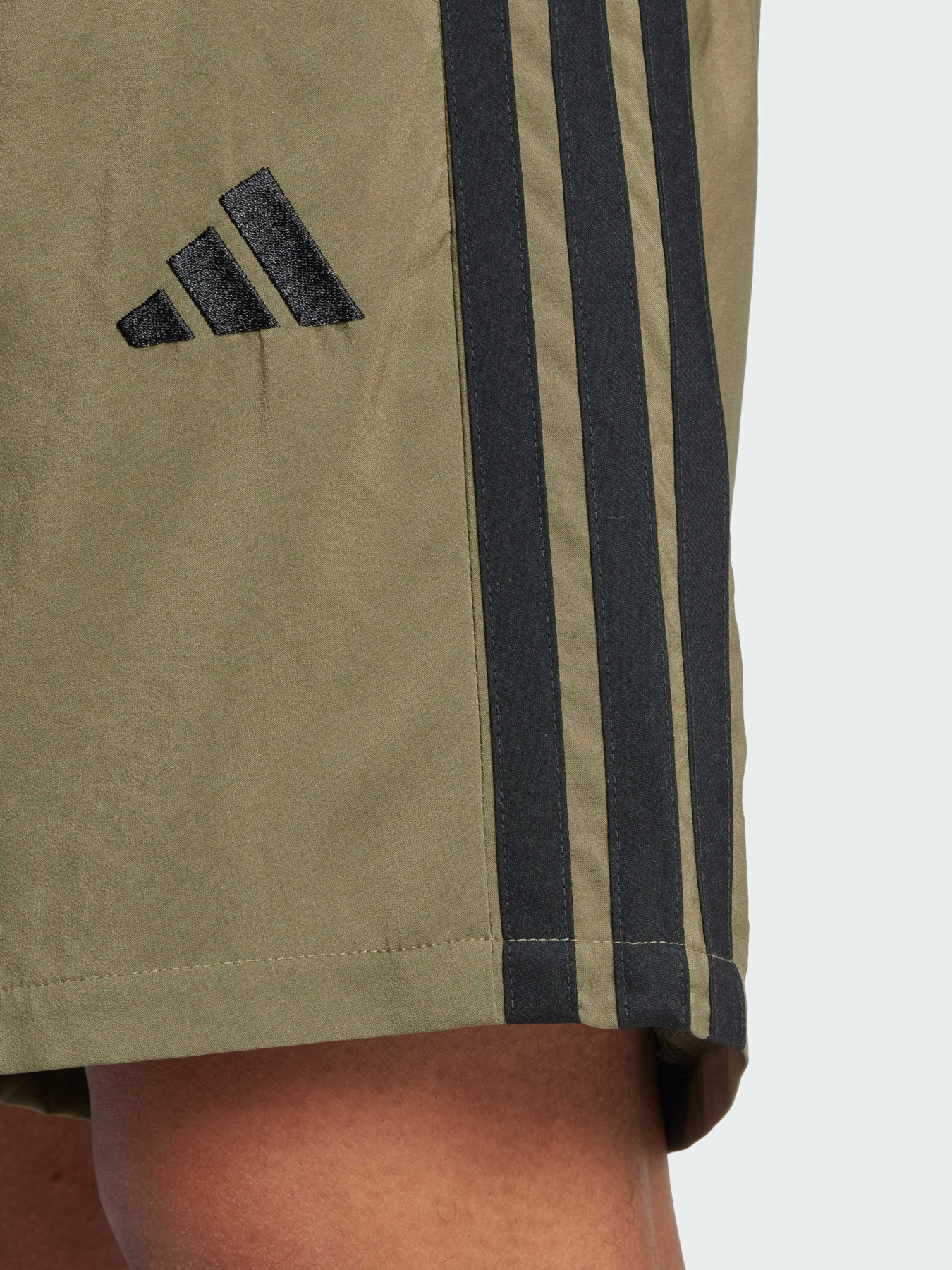 Шорты Adidas модель JE6434 Фото