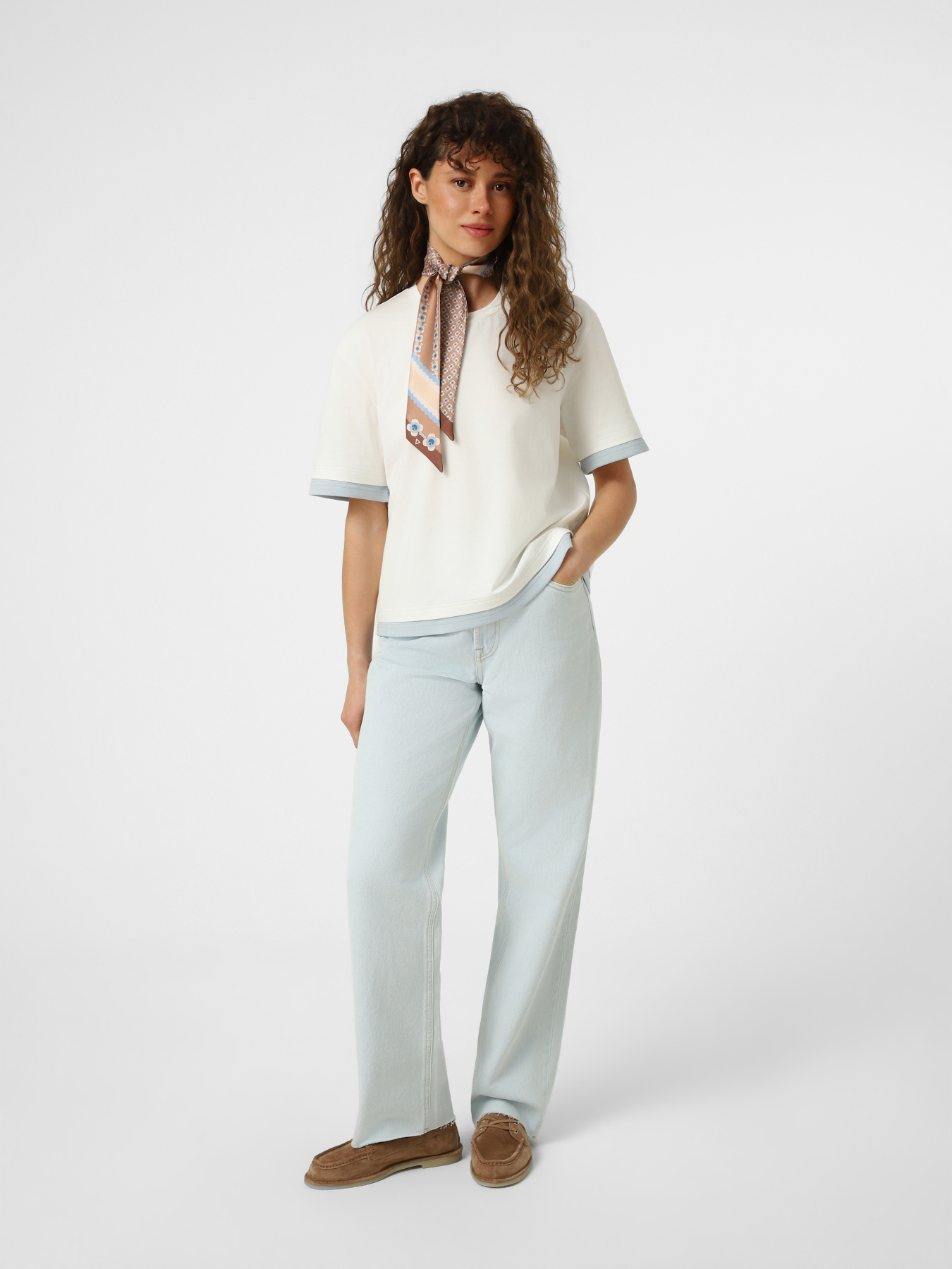 Шарфы и платки Emmelie Delage x INTERTOP модель int_TWCHARM 30 Фото