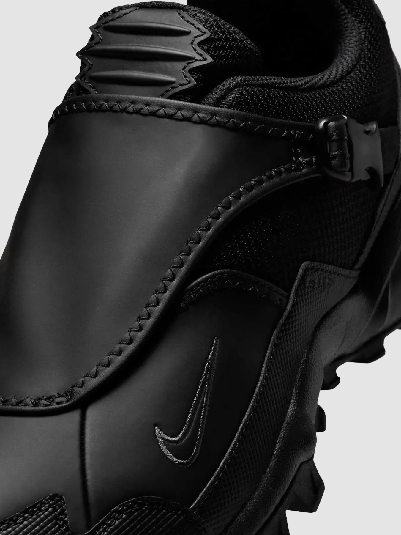 Кроссовки NIKE Acg Phassad "Triple Black" модель HM7133-002 Фото